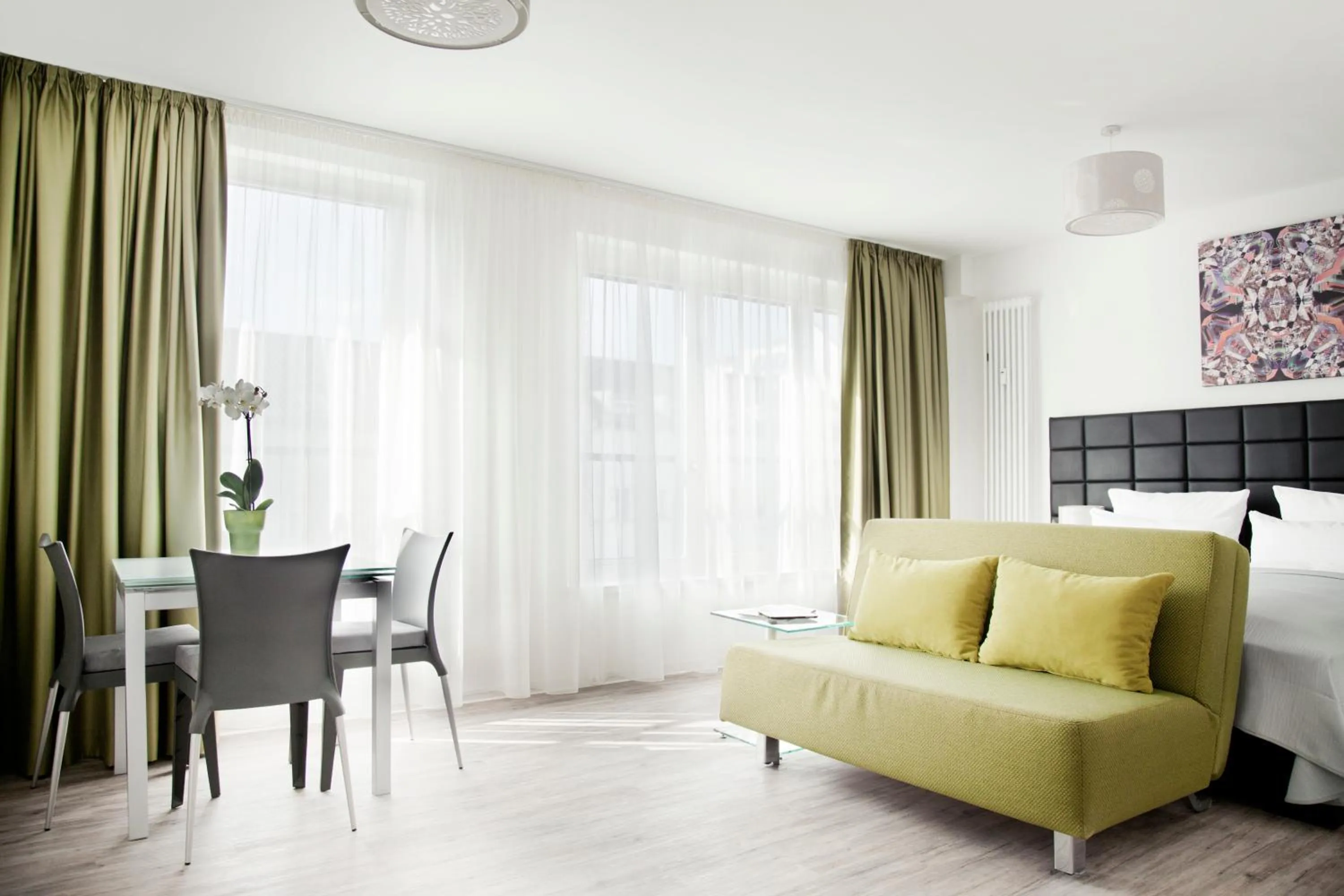 Bed in Apartments Rosenthal Residence