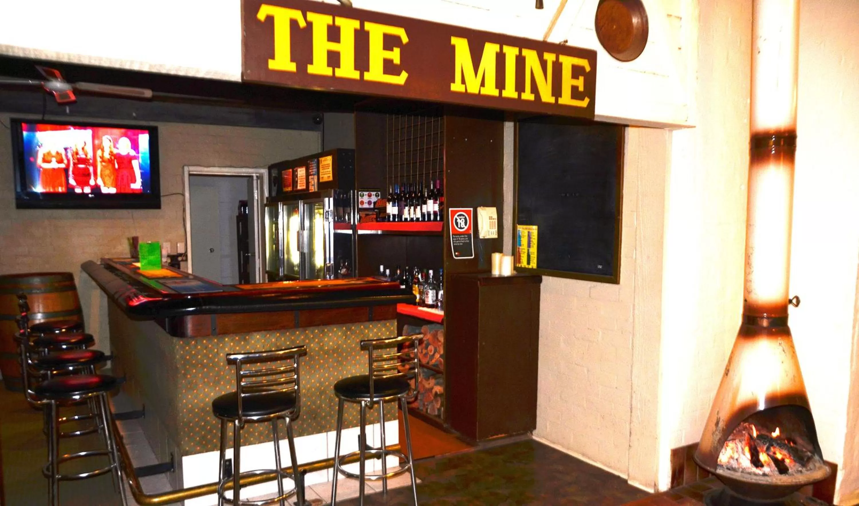 Lounge or bar in Charles Sturt Motor Inn