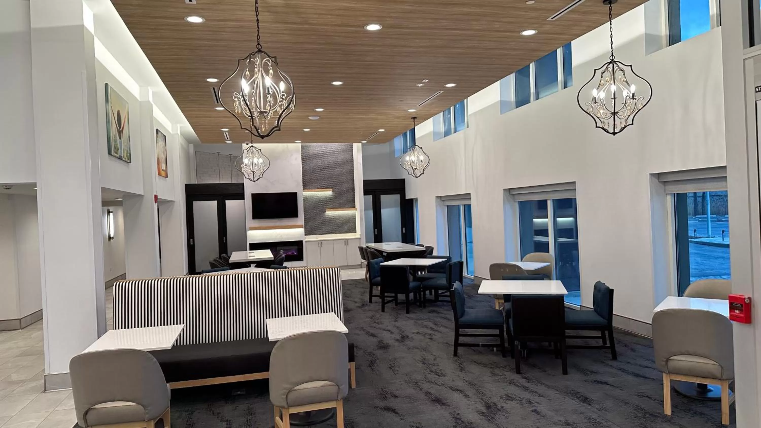 Breakfast in La Quinta by Wyndham Chicago O'Hare Airport