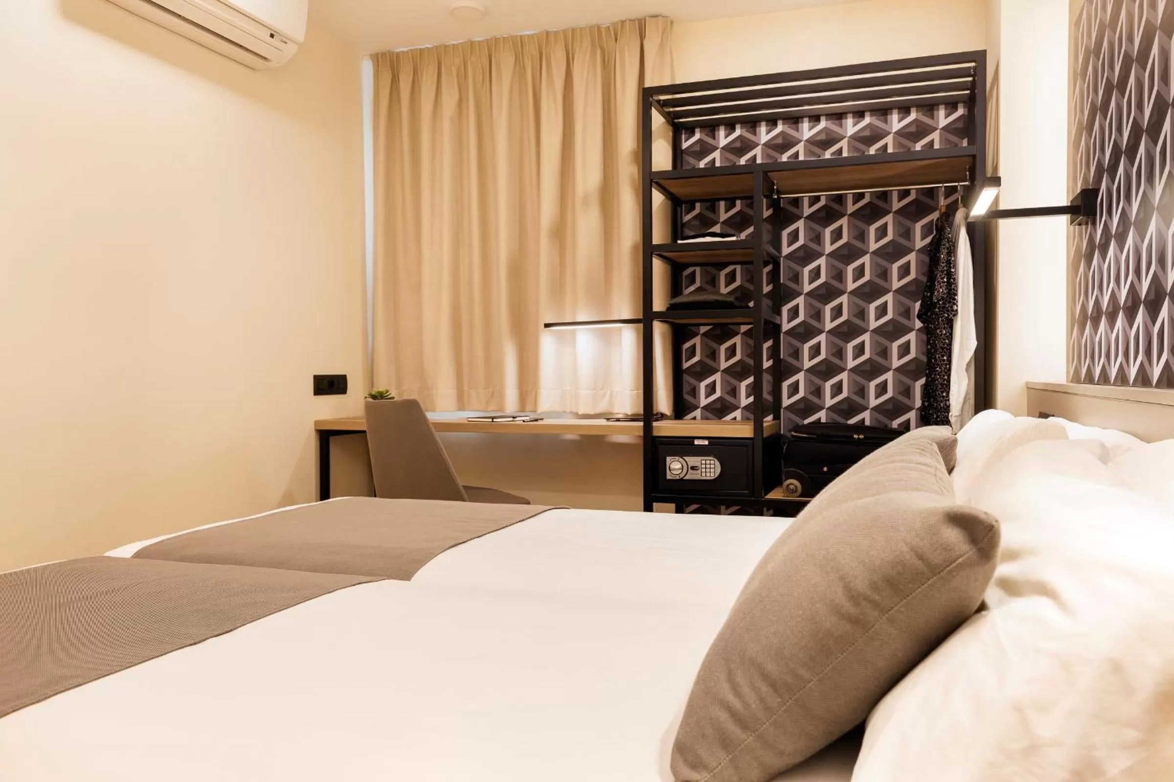 Bedroom, Bed in Ronda House