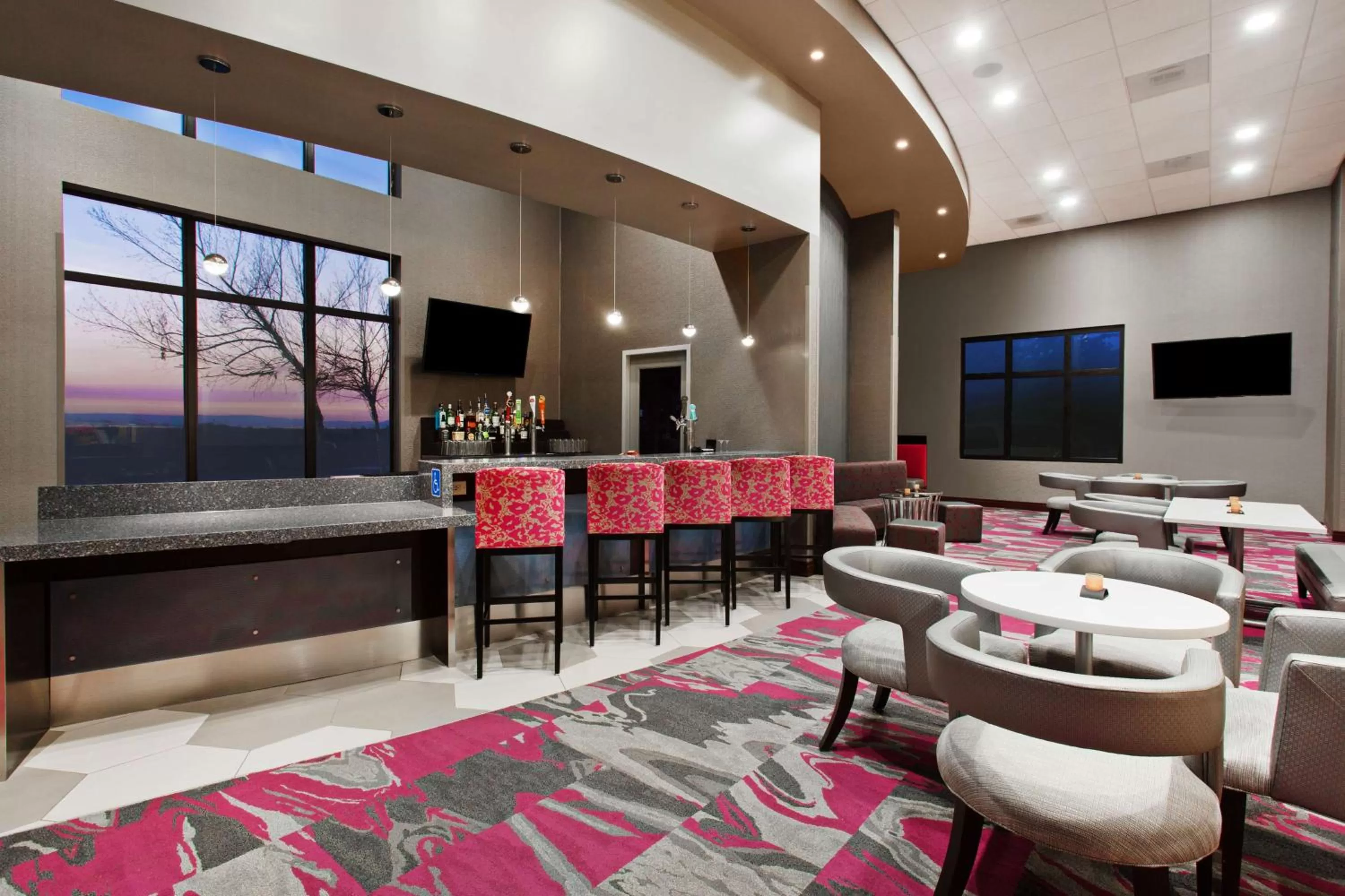 Lounge or bar in Hampton Inn & Suites Oakland Airport-Alameda