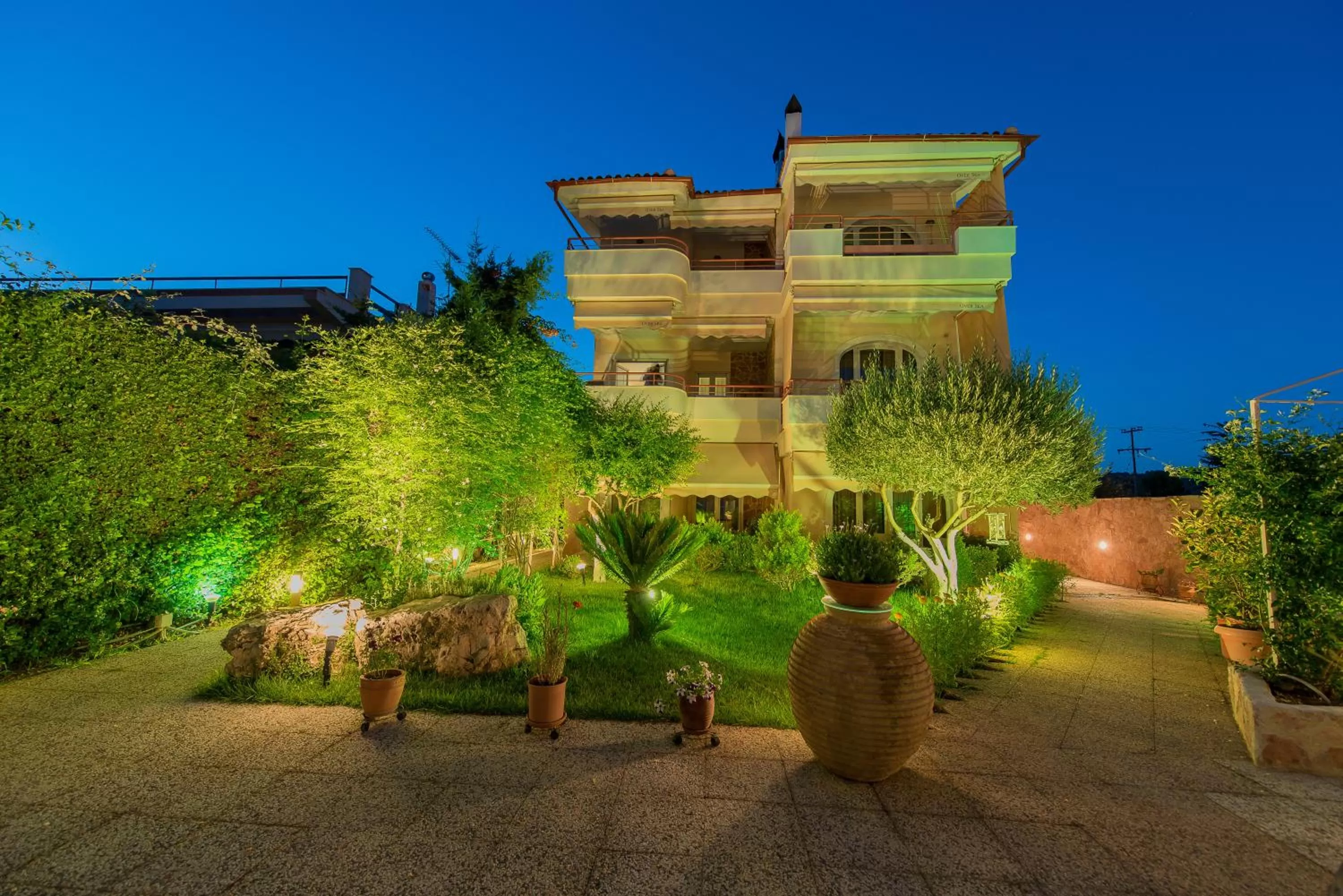 Garden in Over Sea Rooms & Villas