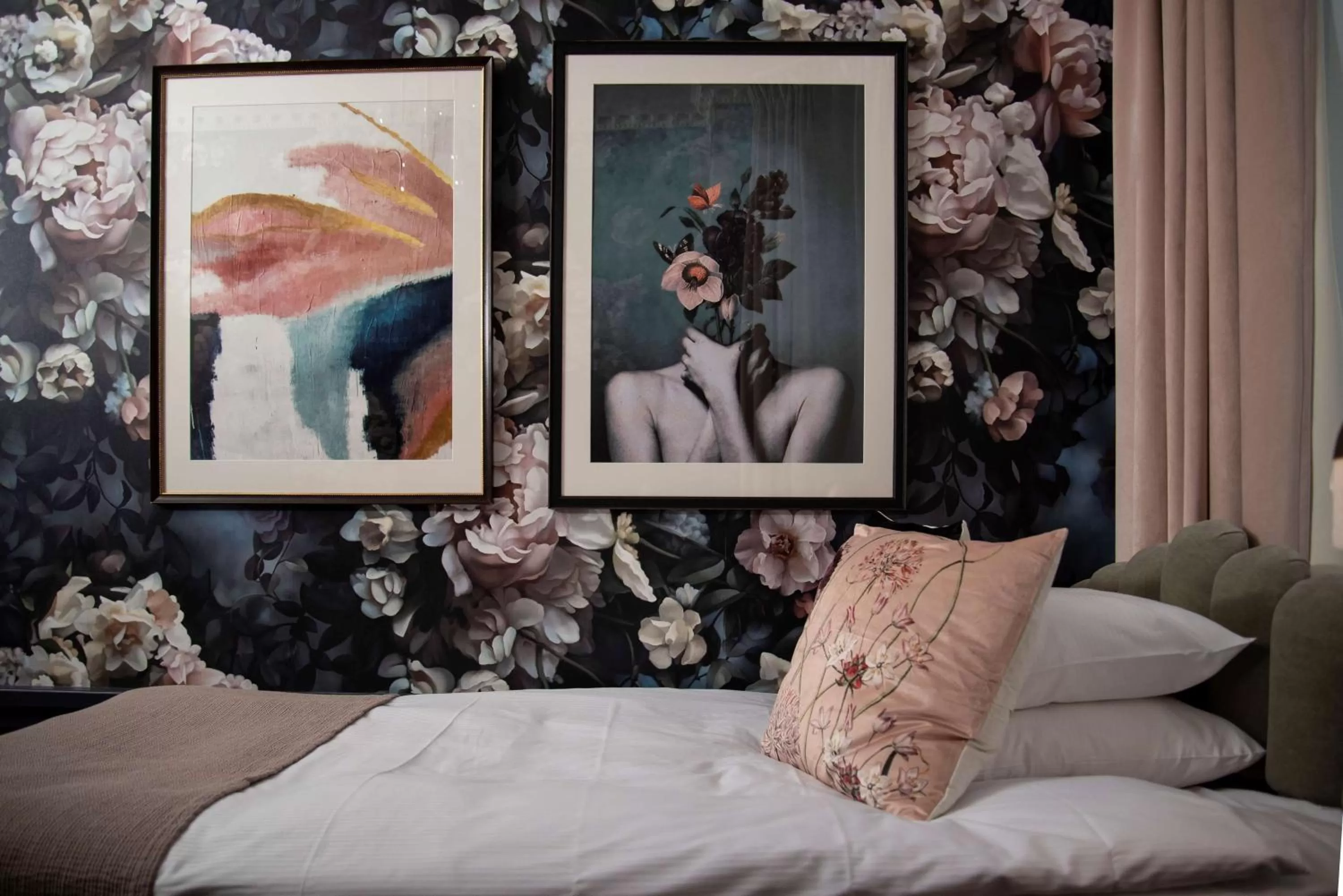 Bedroom, Bed in The Vault Hotel, WorldHotels Crafted