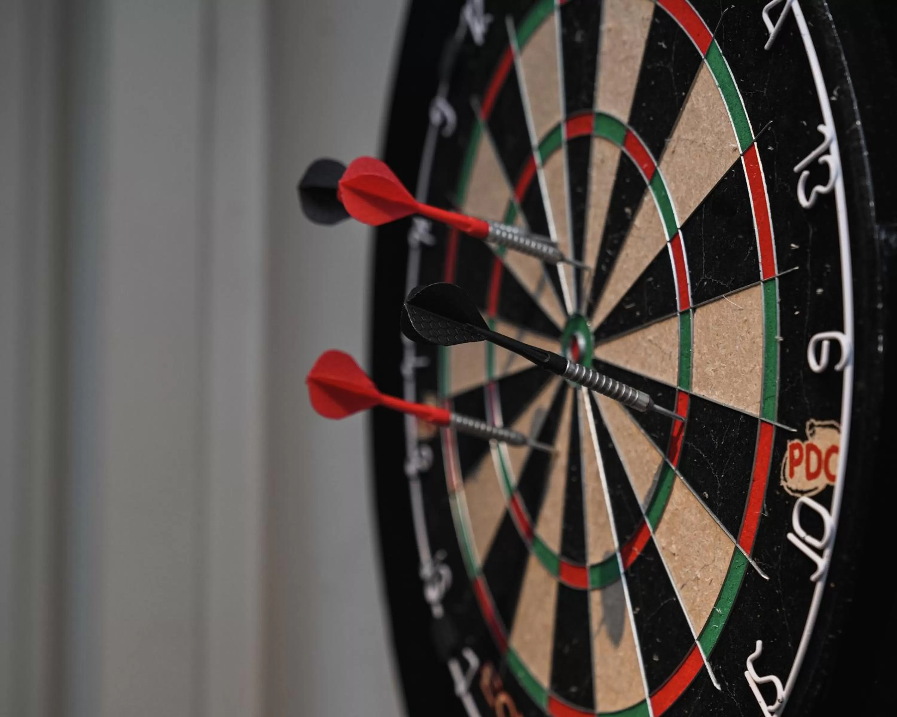 Darts in Hotel Louisa