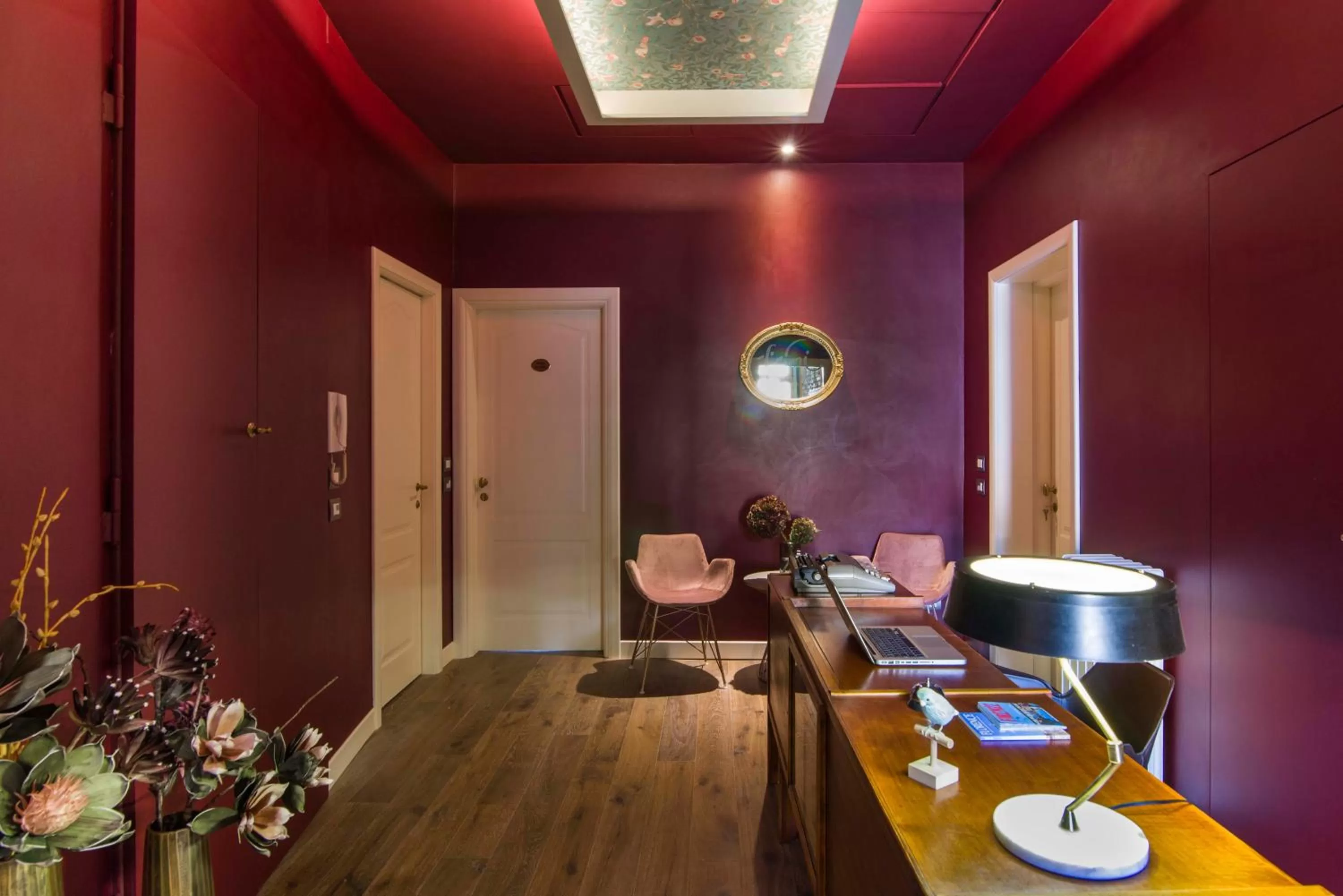 Lobby or reception in Frími Boutique Rooms b&b