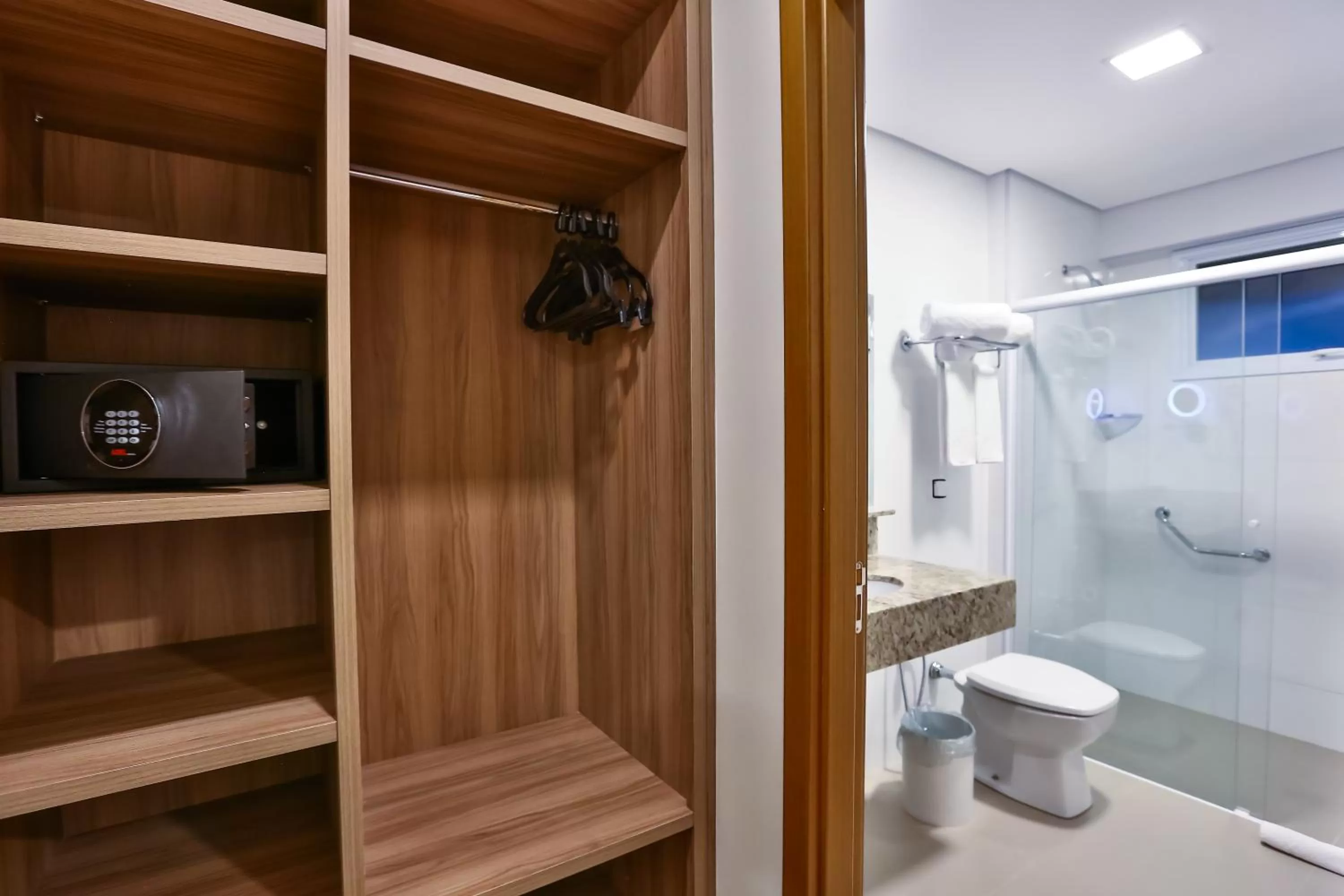 Bathroom in Comfort Mogi Guaçu