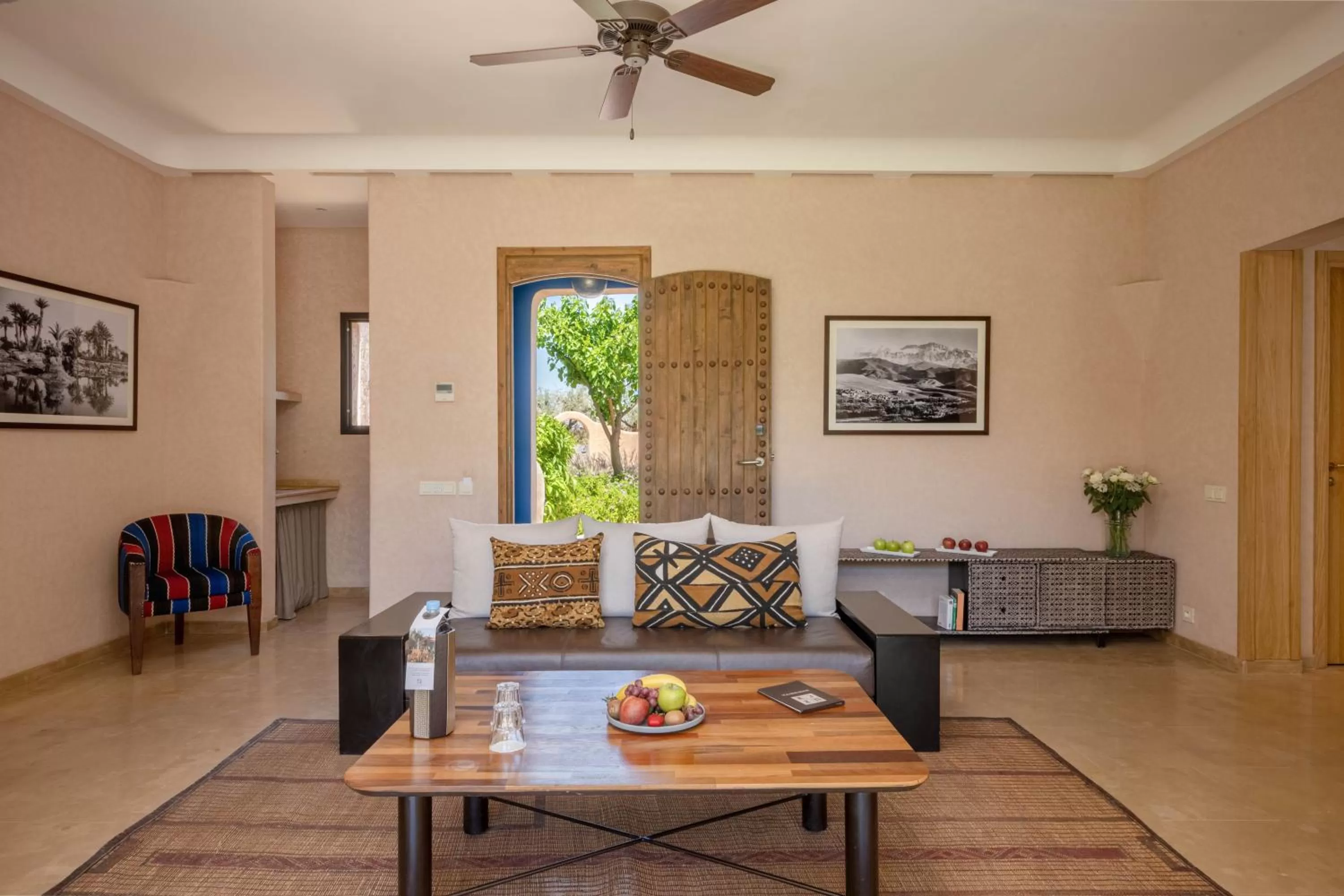 Photo of the whole room in Oasis lodges