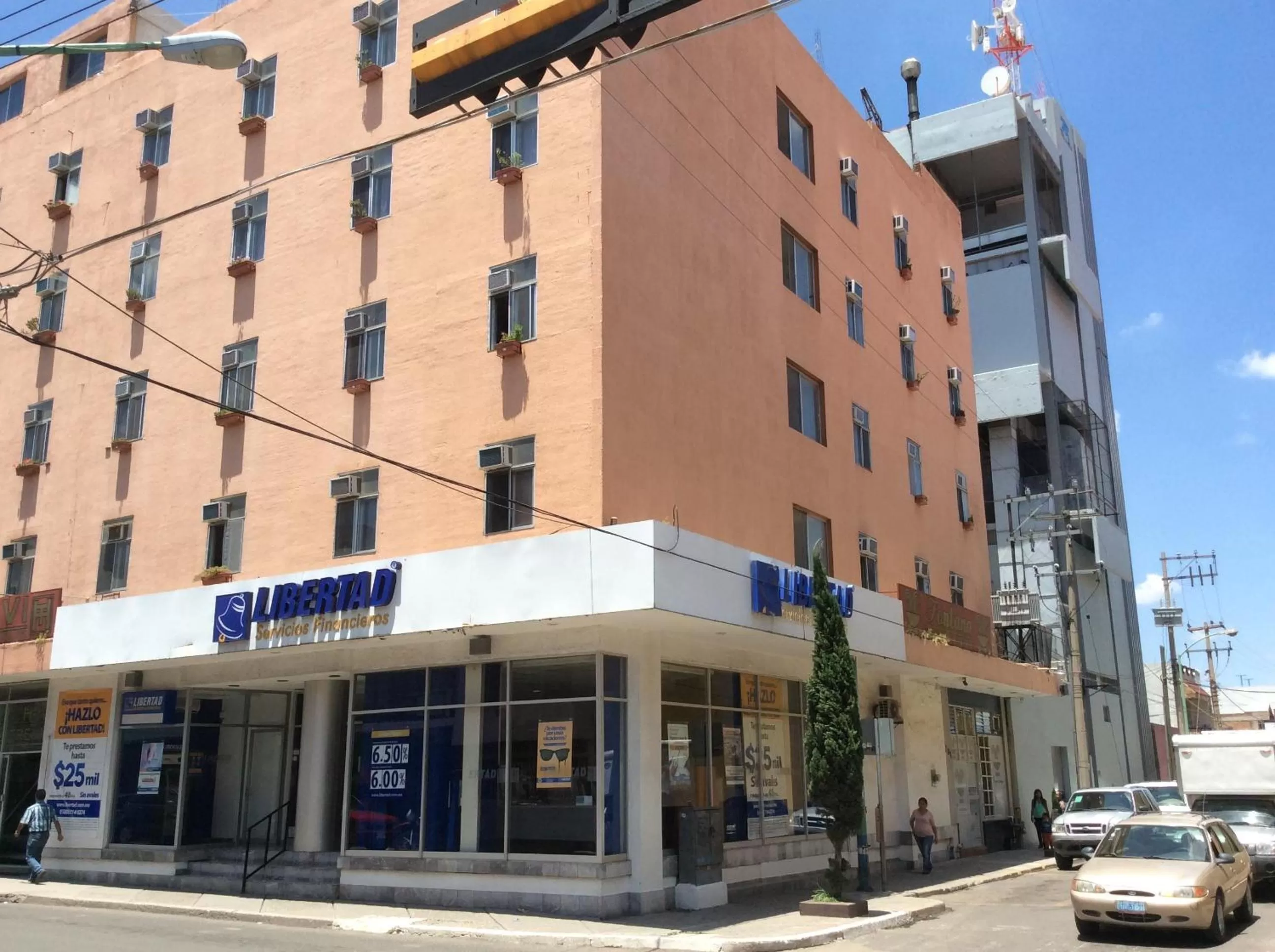 Property building in Hotel Trevi