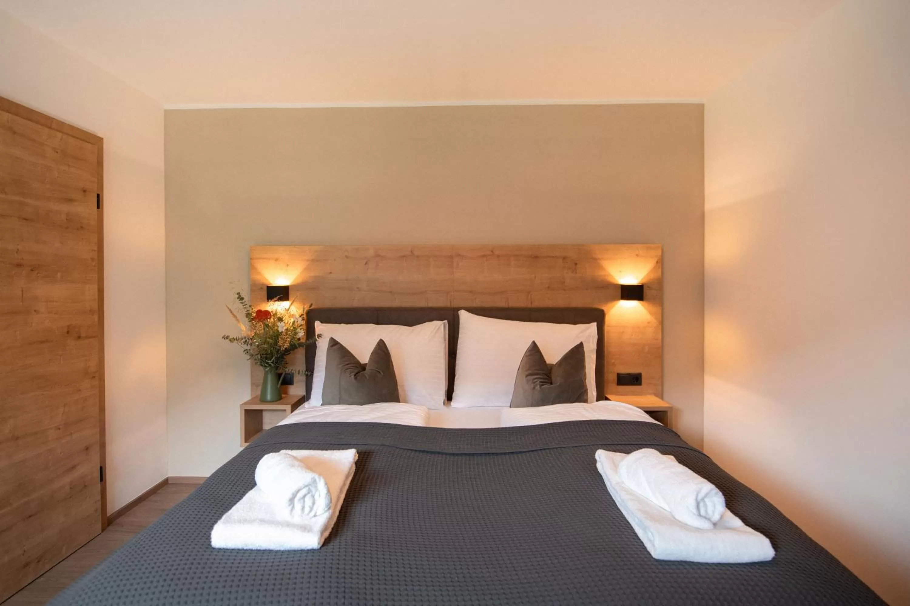 Bedroom, Bed in Das Lenz by Inncomer