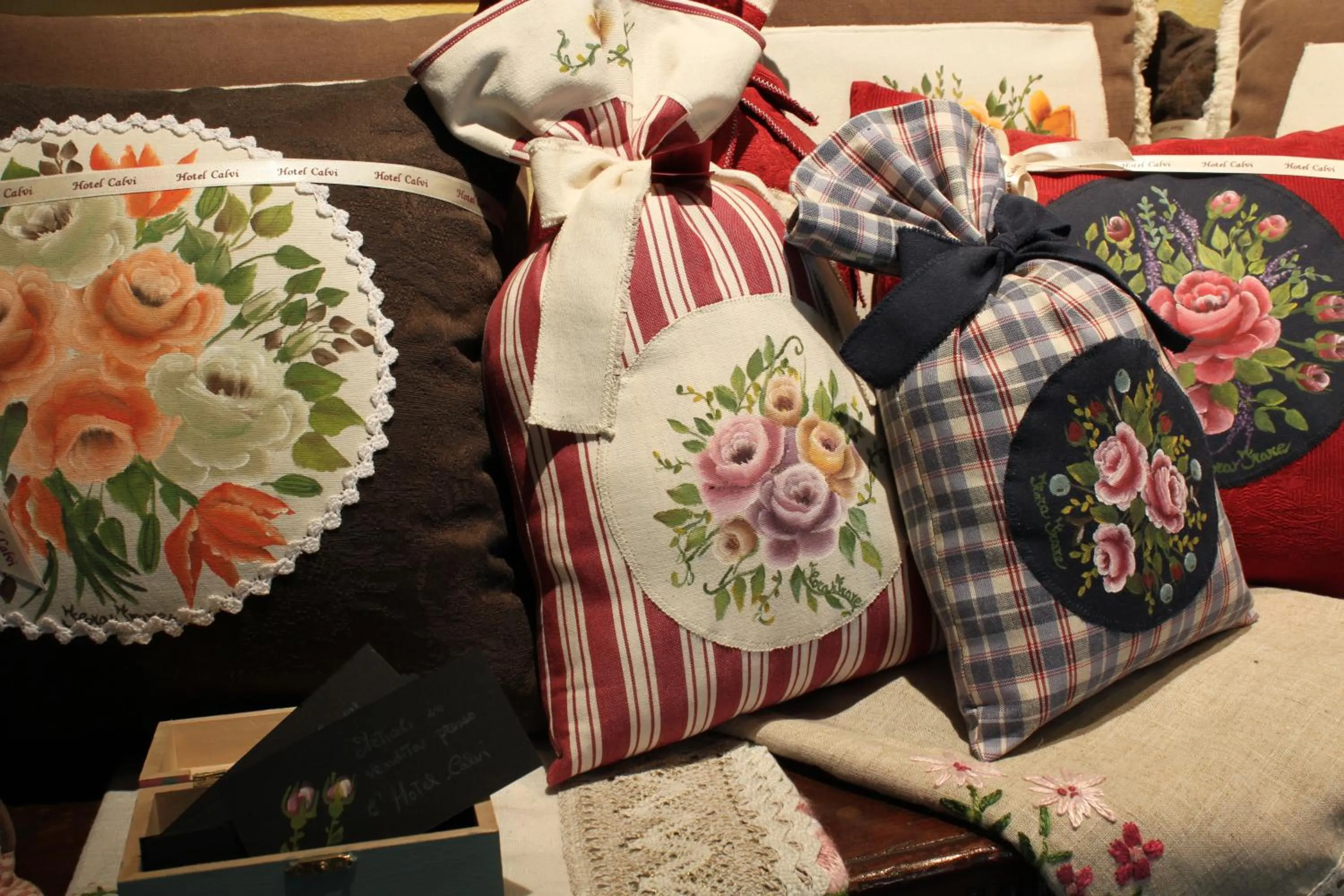 Bed in Hotel Calvi-Ristorante Mainor