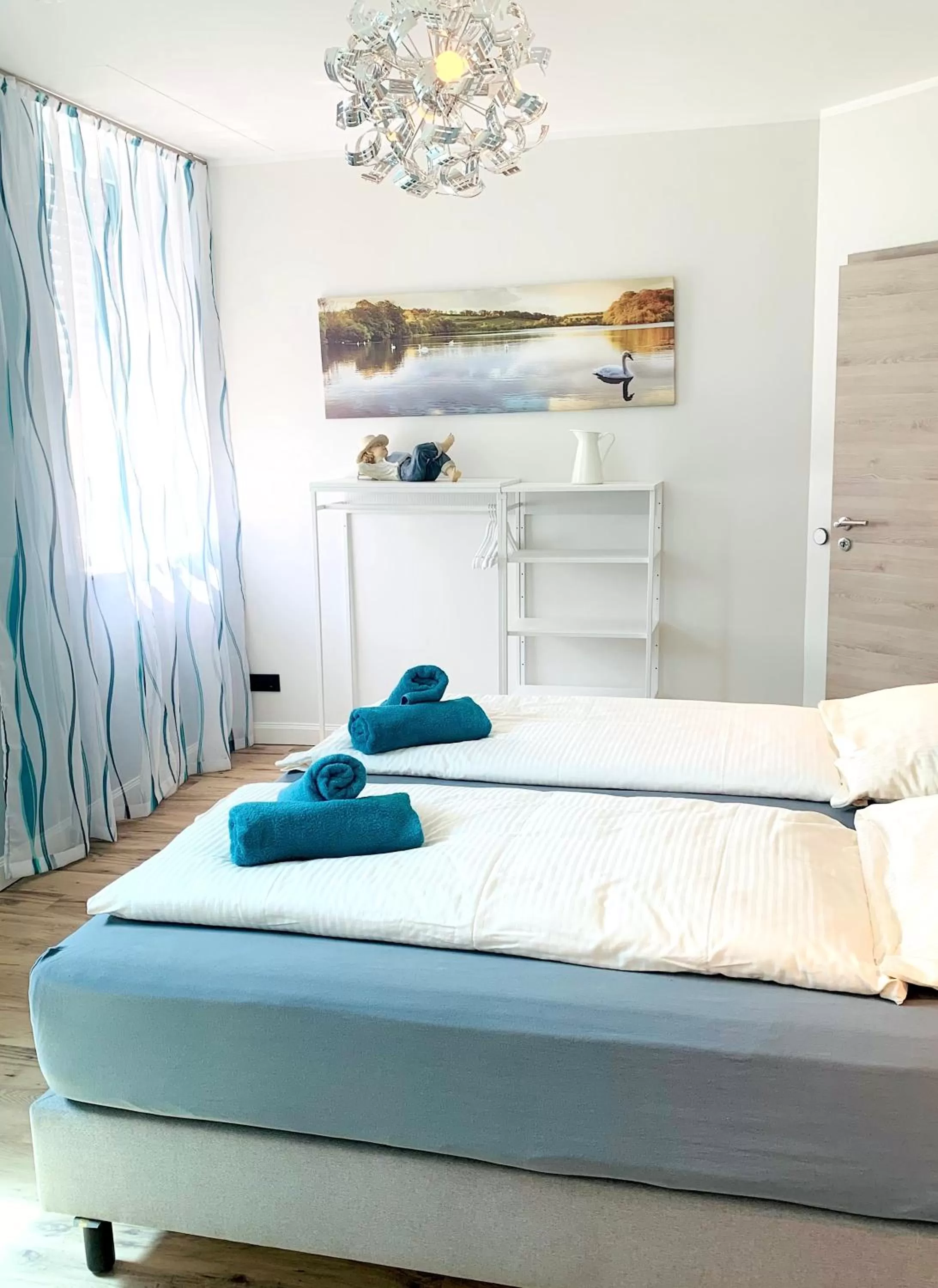 Bed in BESOTEL Mettmann