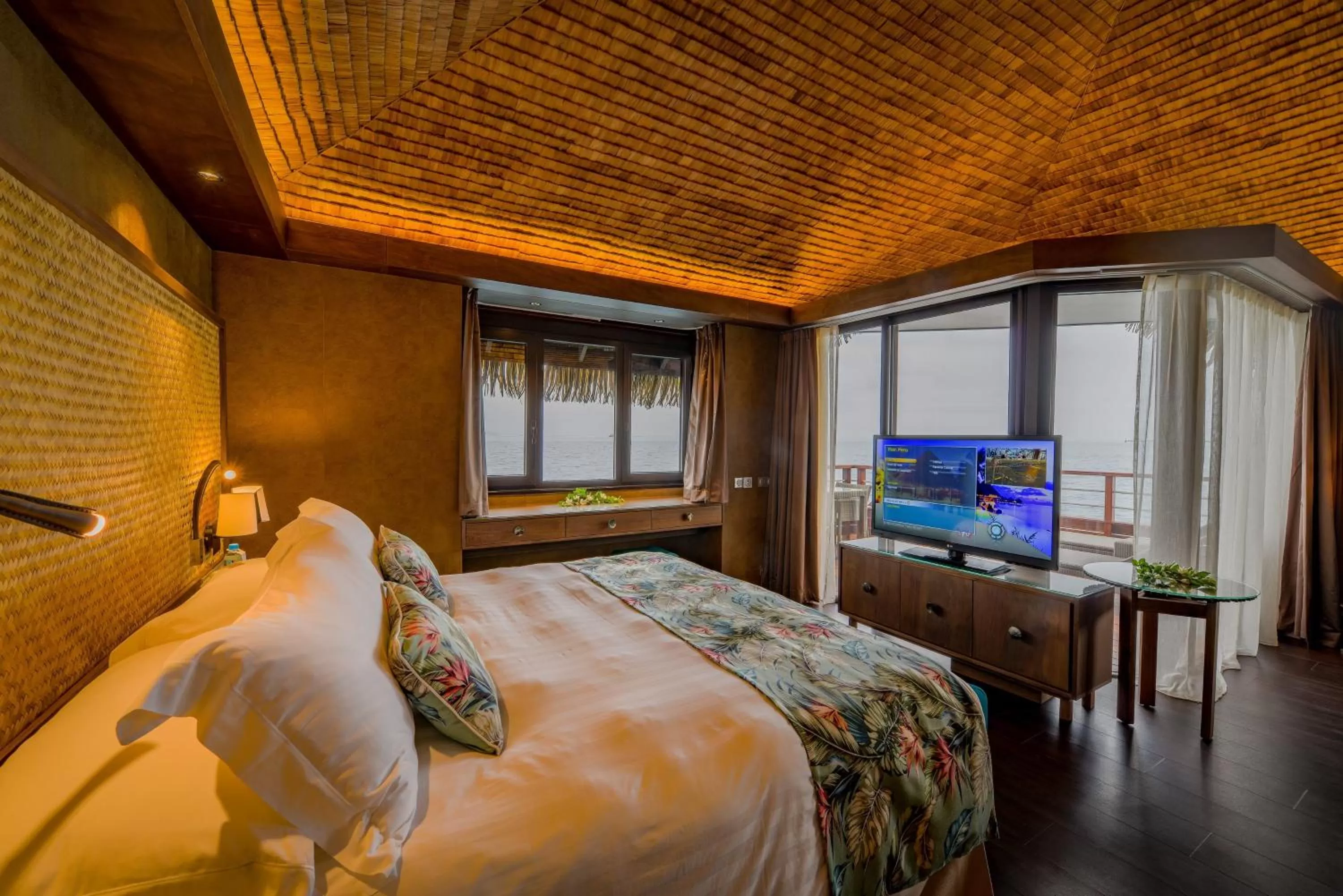 Photo of the whole room, Bed in InterContinental Tahiti Resort & Spa by IHG
