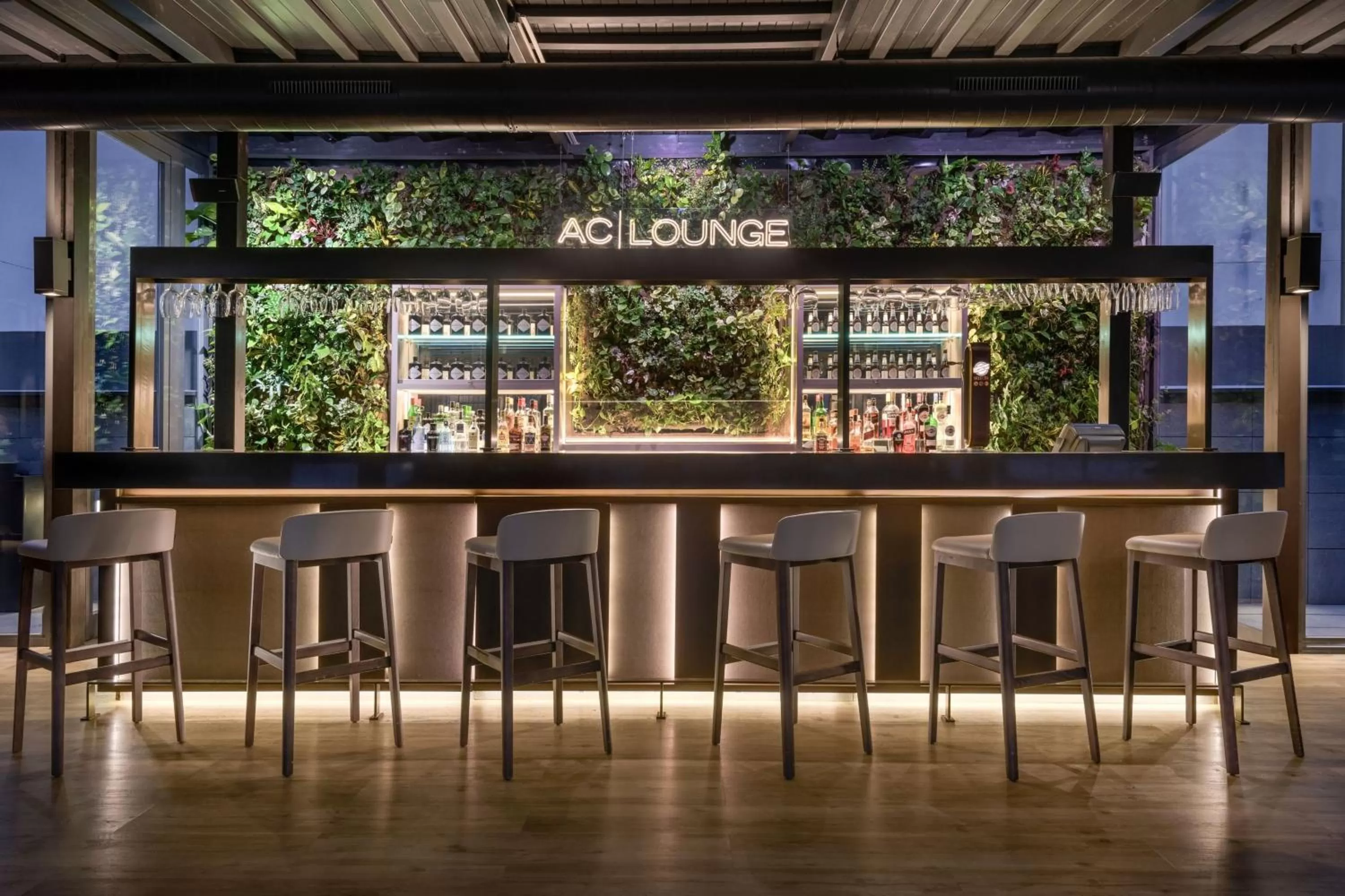 Lounge or bar in AC Hotel Ciutat de Palma by Marriott