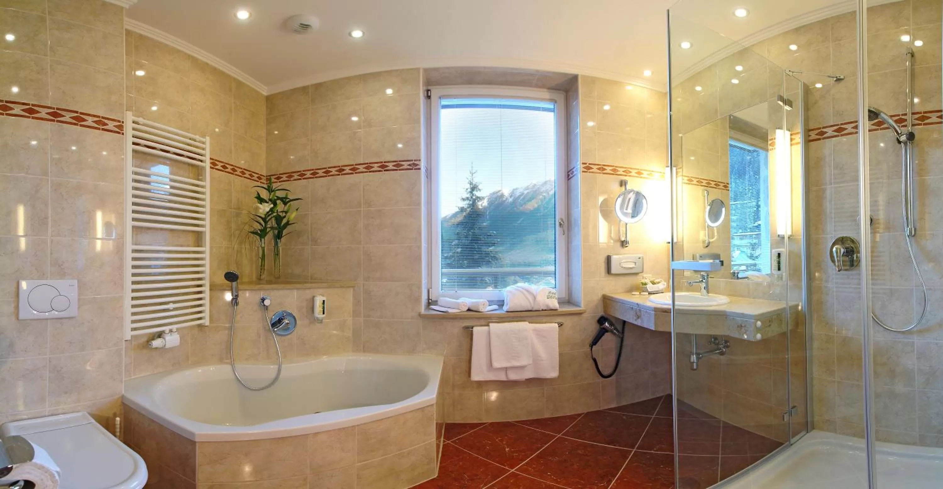 Bathroom in Hotel Salzburger Hof