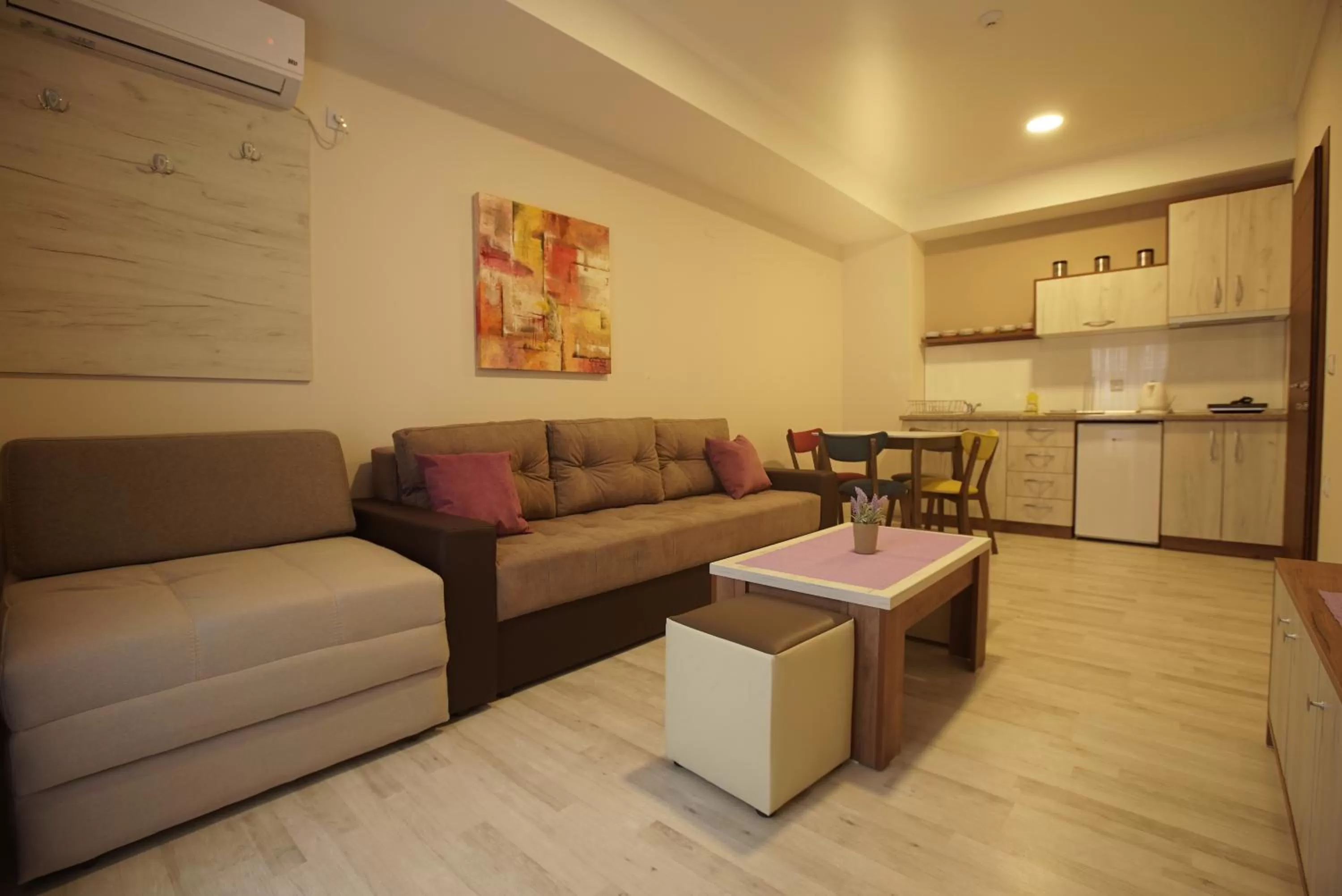 Seating Area in Boulevard Apartments