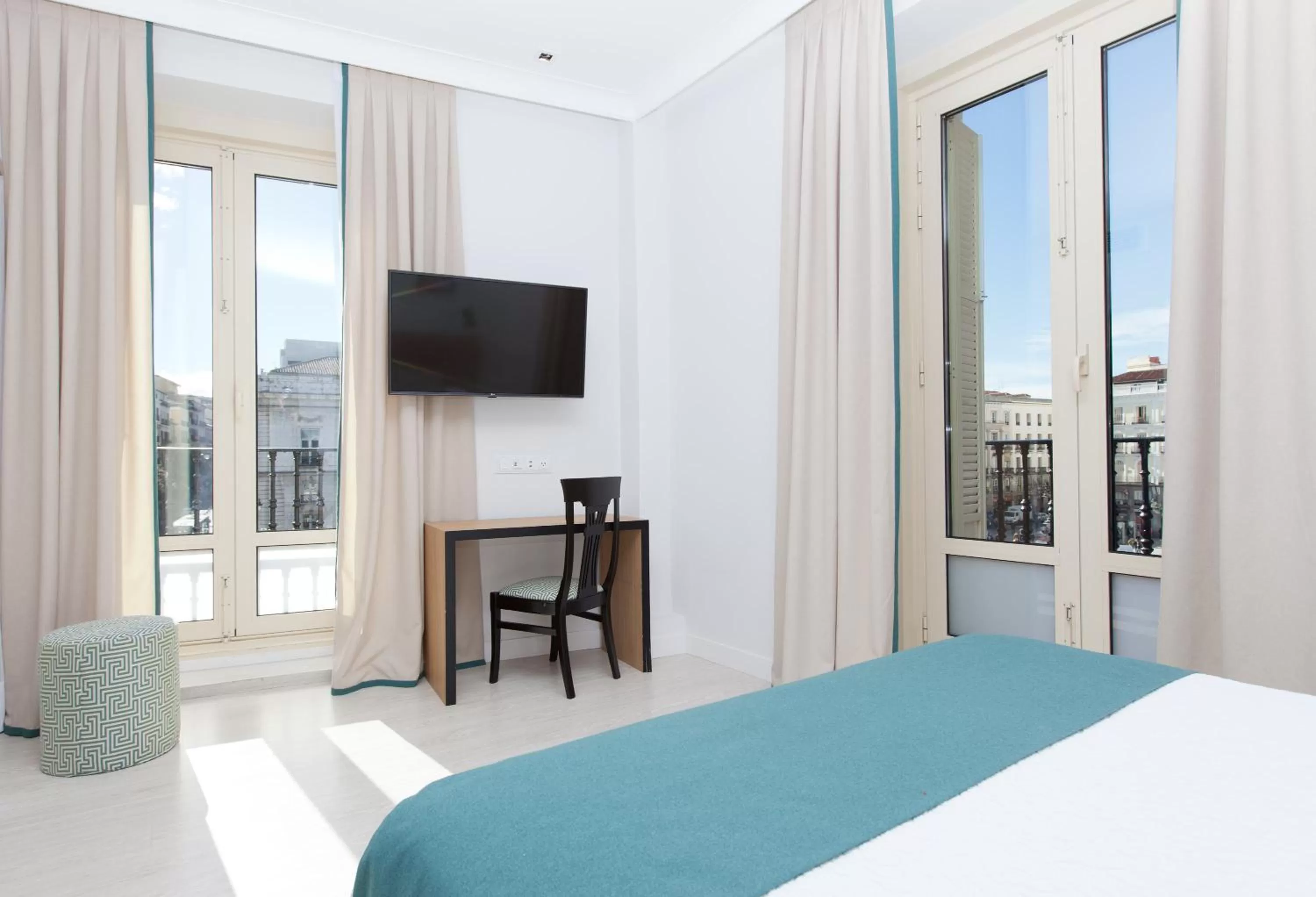 Nearby landmark, Bed in Hotel Europa