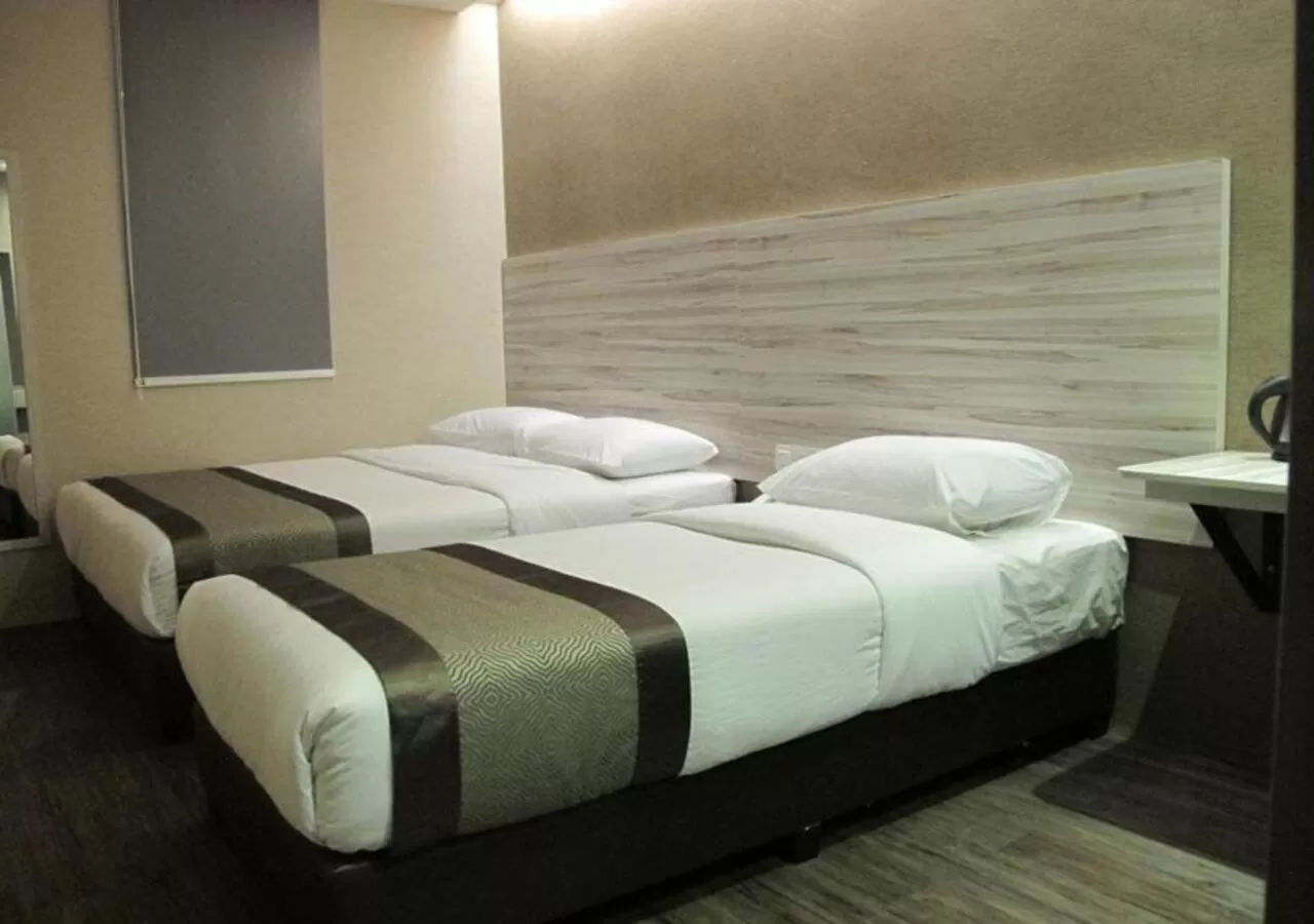 Bed in Hotel Austin Paradise - Taman Pulai Utama