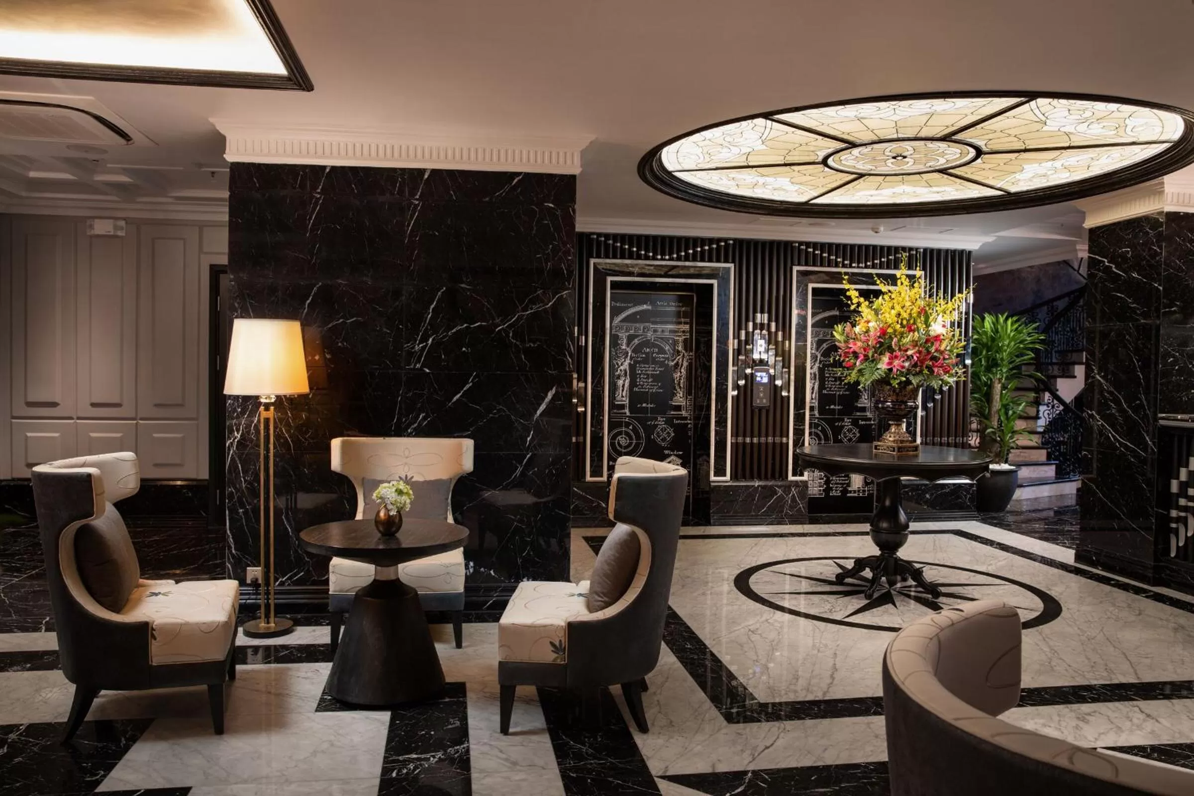 Lobby or reception in La Sinfonía del Rey Hotel & Spa