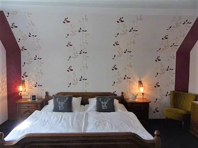 Bed in Hotel "Woiler Hof" garni