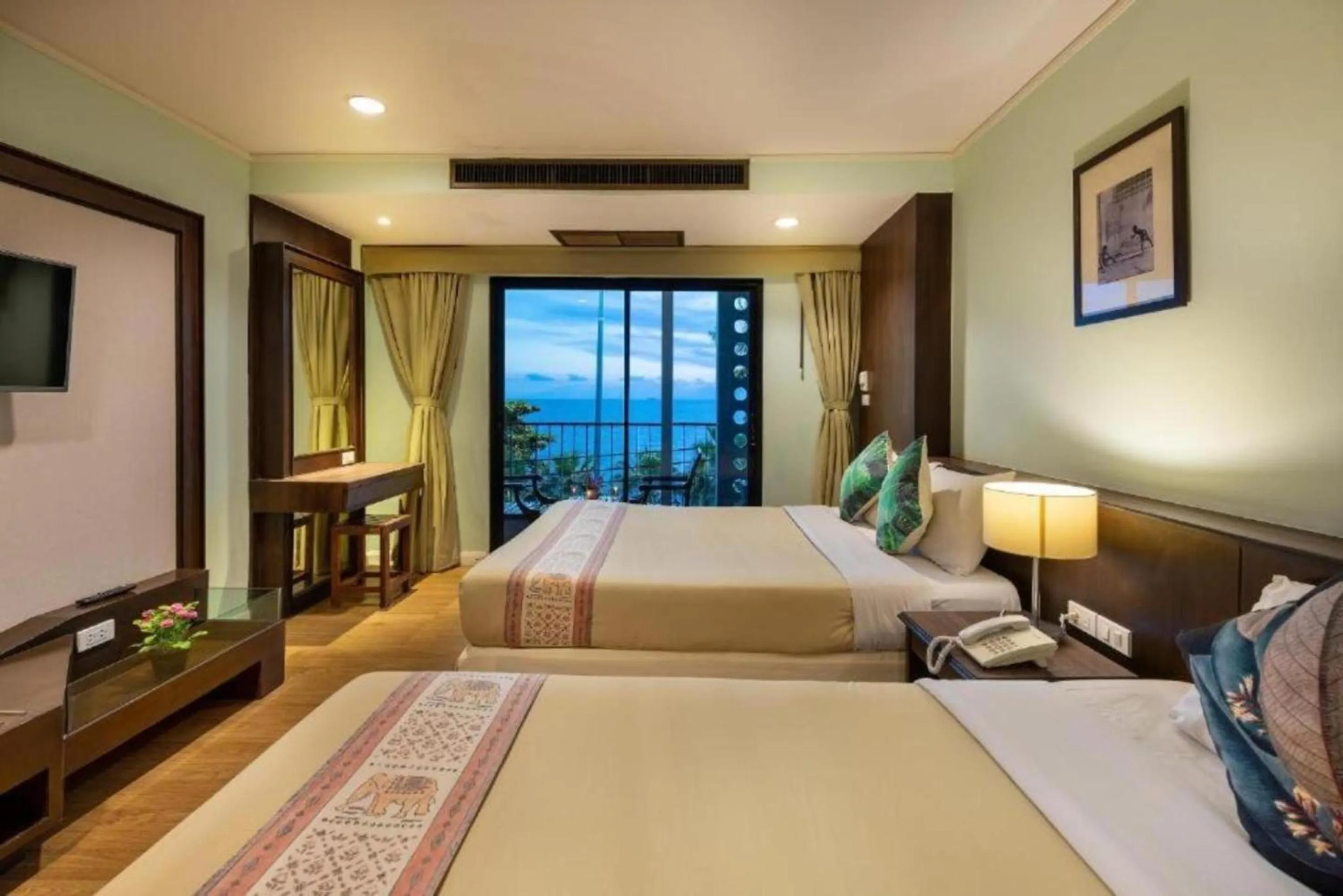 Bedroom, Bed in The Jomtien Twelve