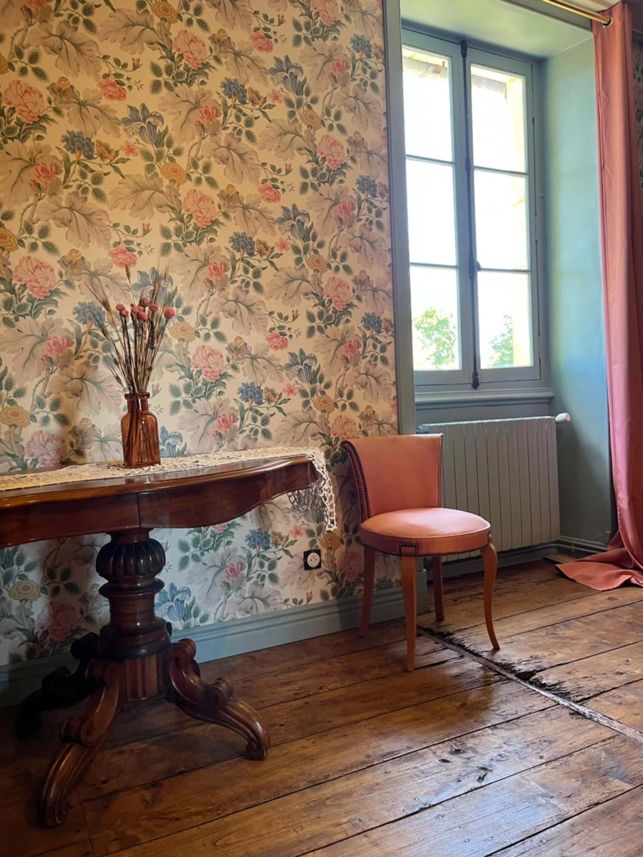 Seating Area in Le Clos Chalmon Chambre d'hôte