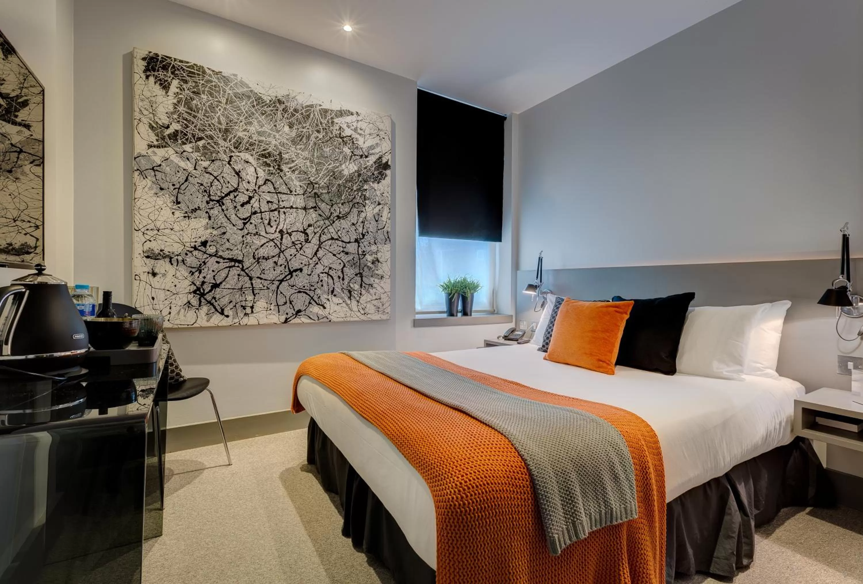 Photo of the whole room, Bed in Hotel 55