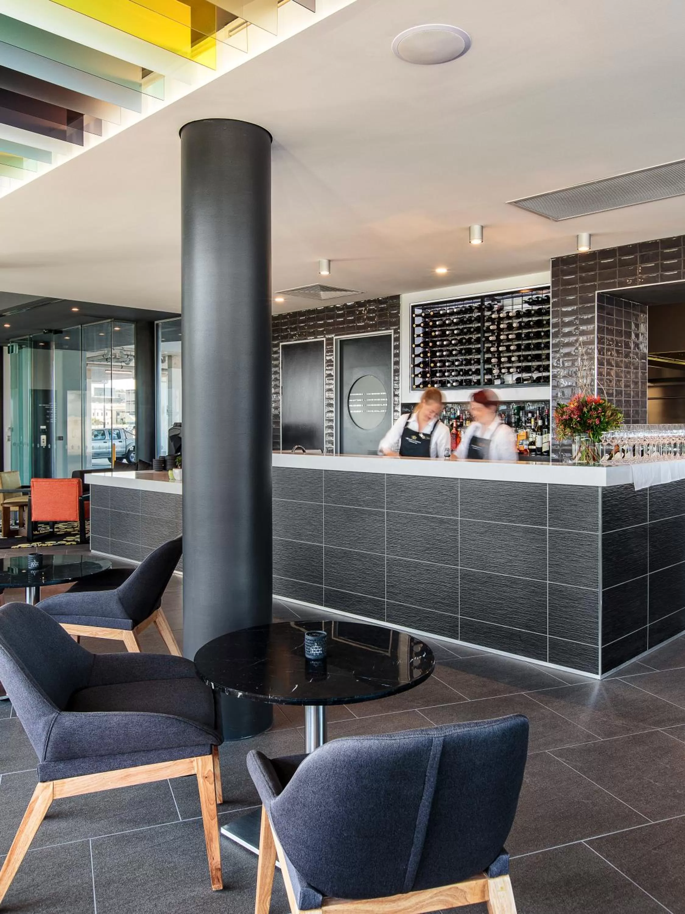 Lounge or bar in Mercure Sunshine Coast Kawana Waters