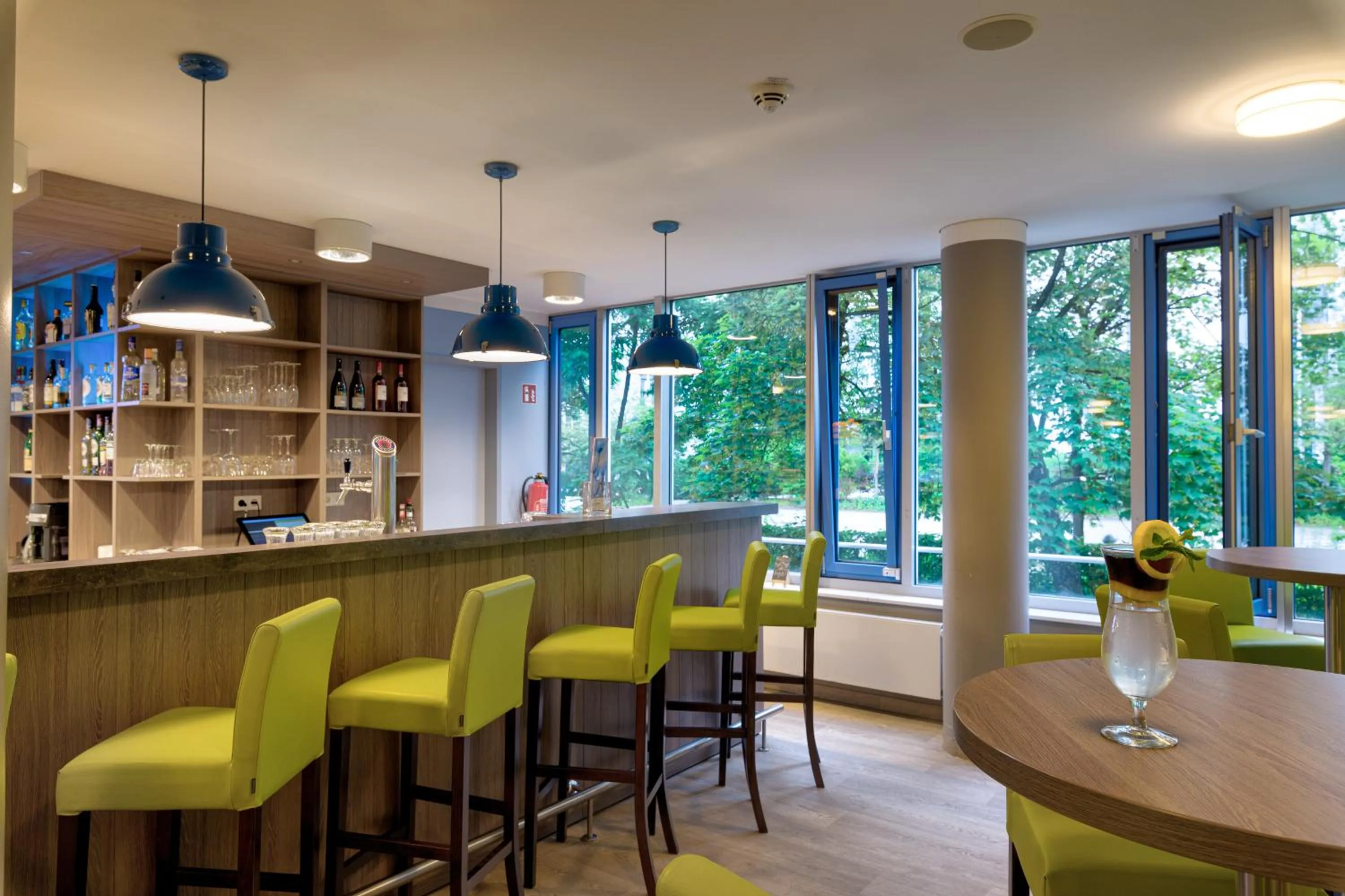 Lounge or bar in Tulip Inn München Messe