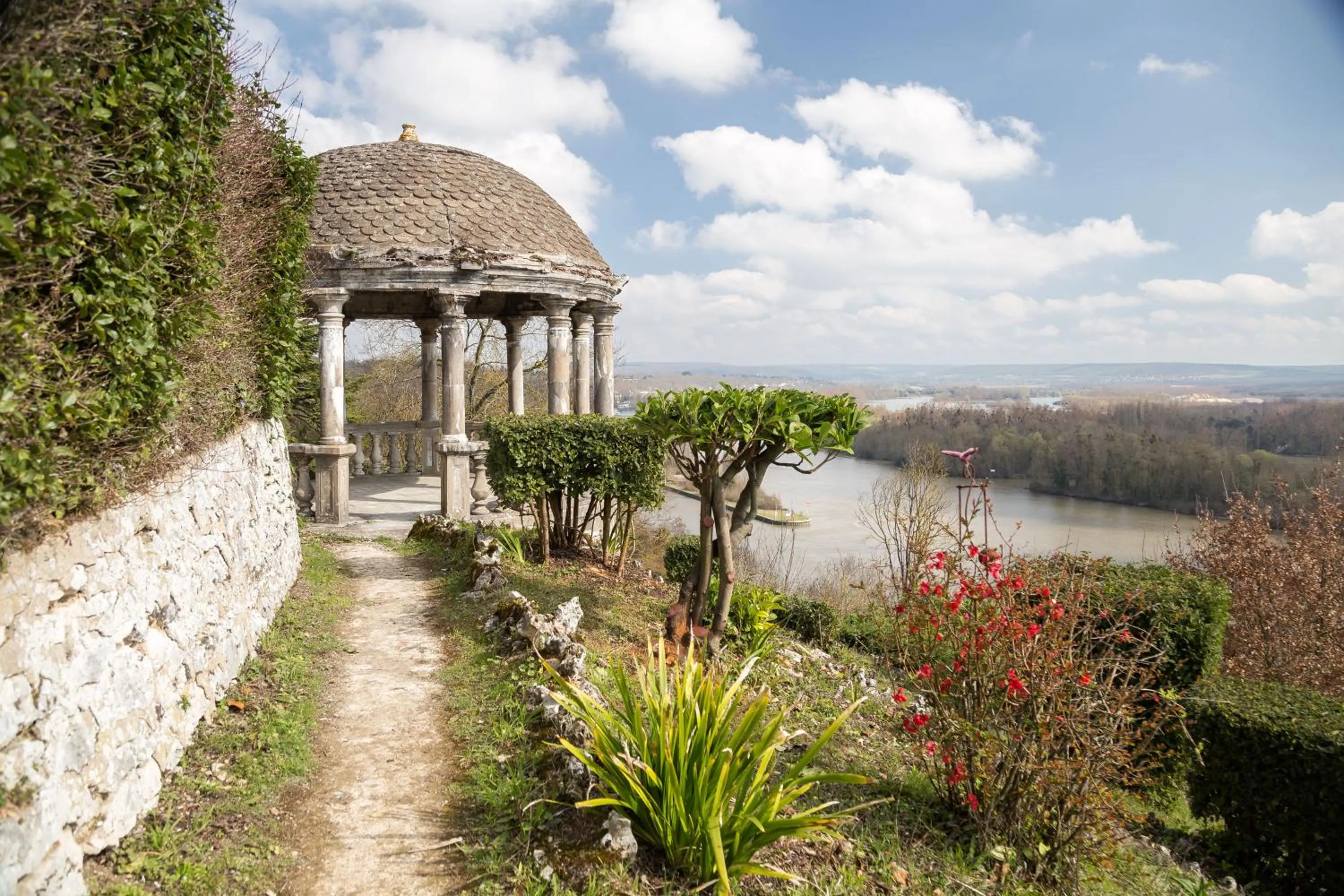 Garden in Domaine De La Corniche