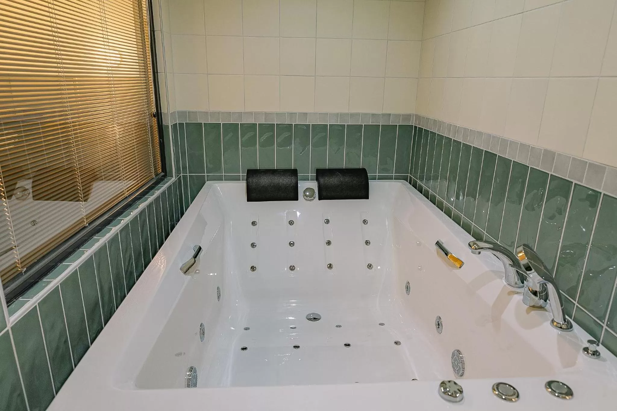 Bathroom in The Wilson Galata Hotel