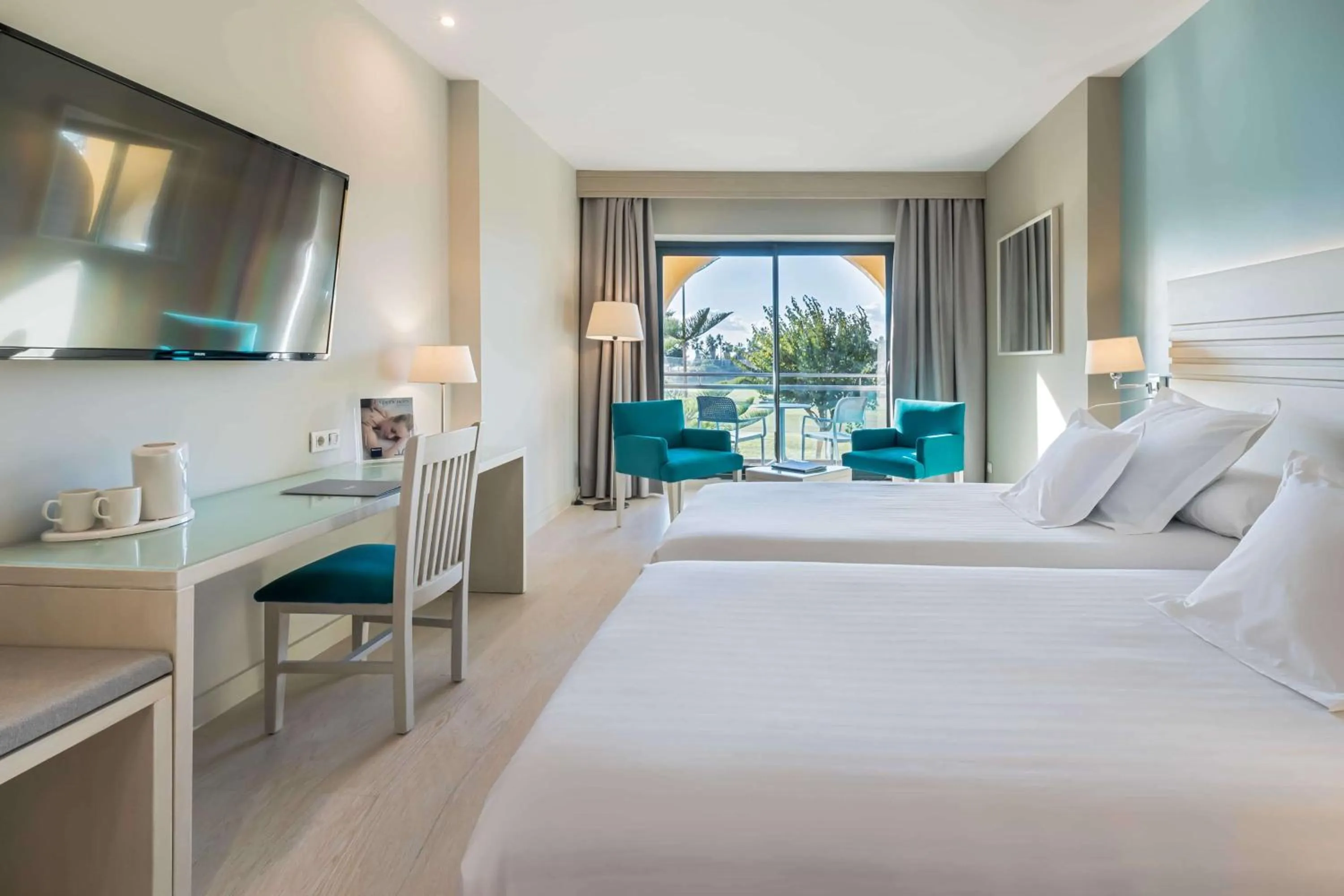 Bedroom, Bed in Barceló Costa Ballena Golf & Spa