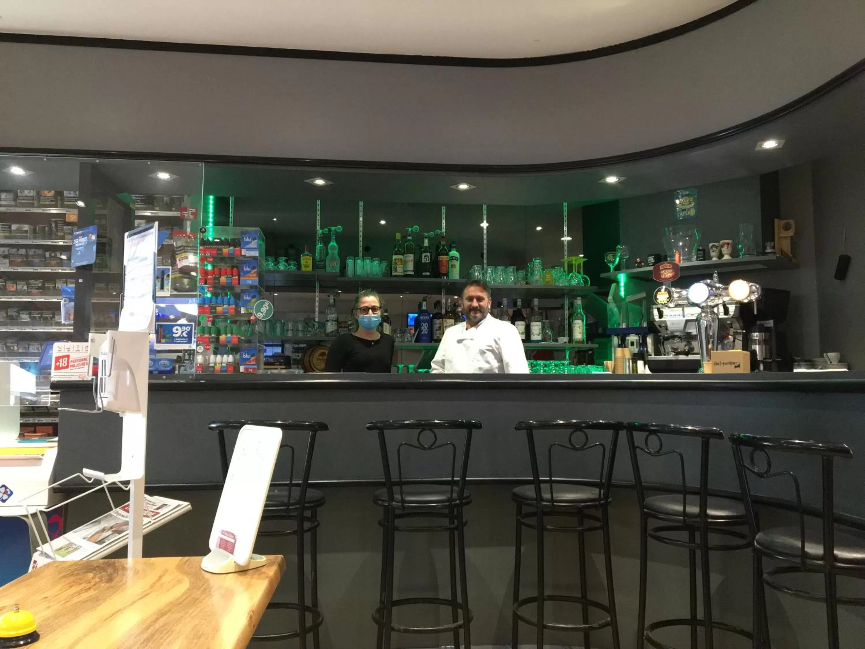 Restaurant/places to eat in A L'Orée du Bois chez Doudou&Lolo