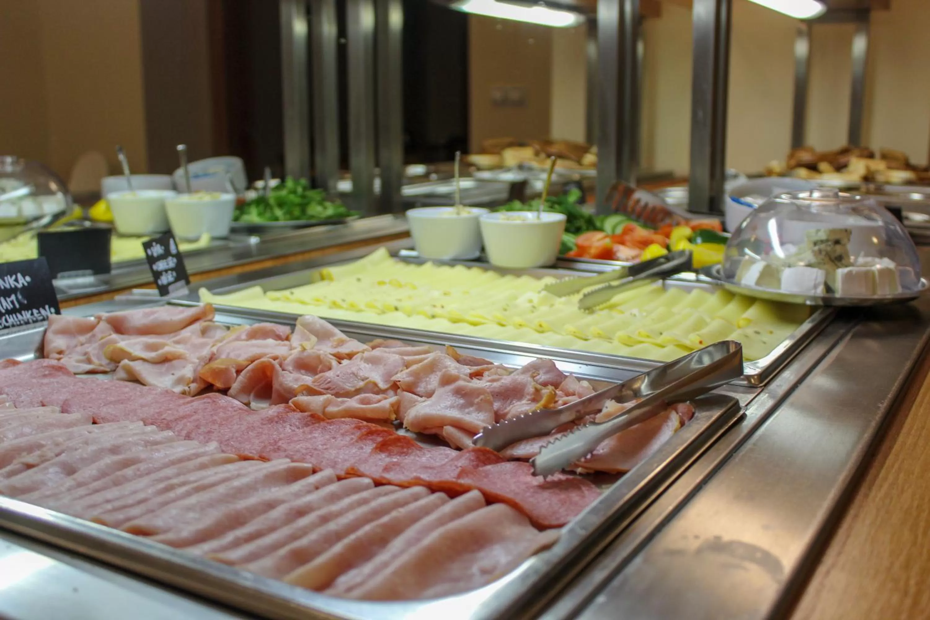 Breakfast in Hotel Grand