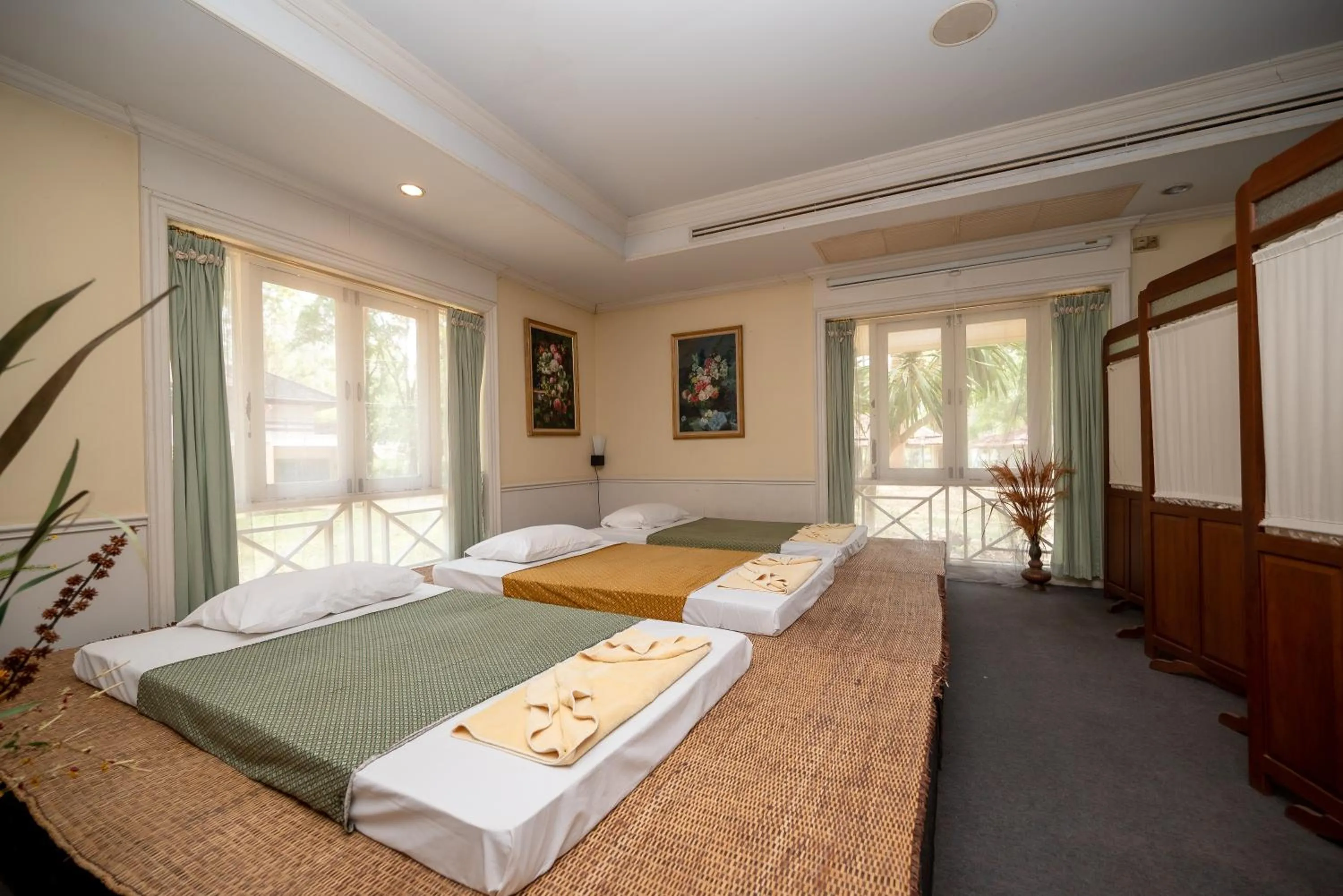 Massage, Bed in Comsaed River Kwai Resort