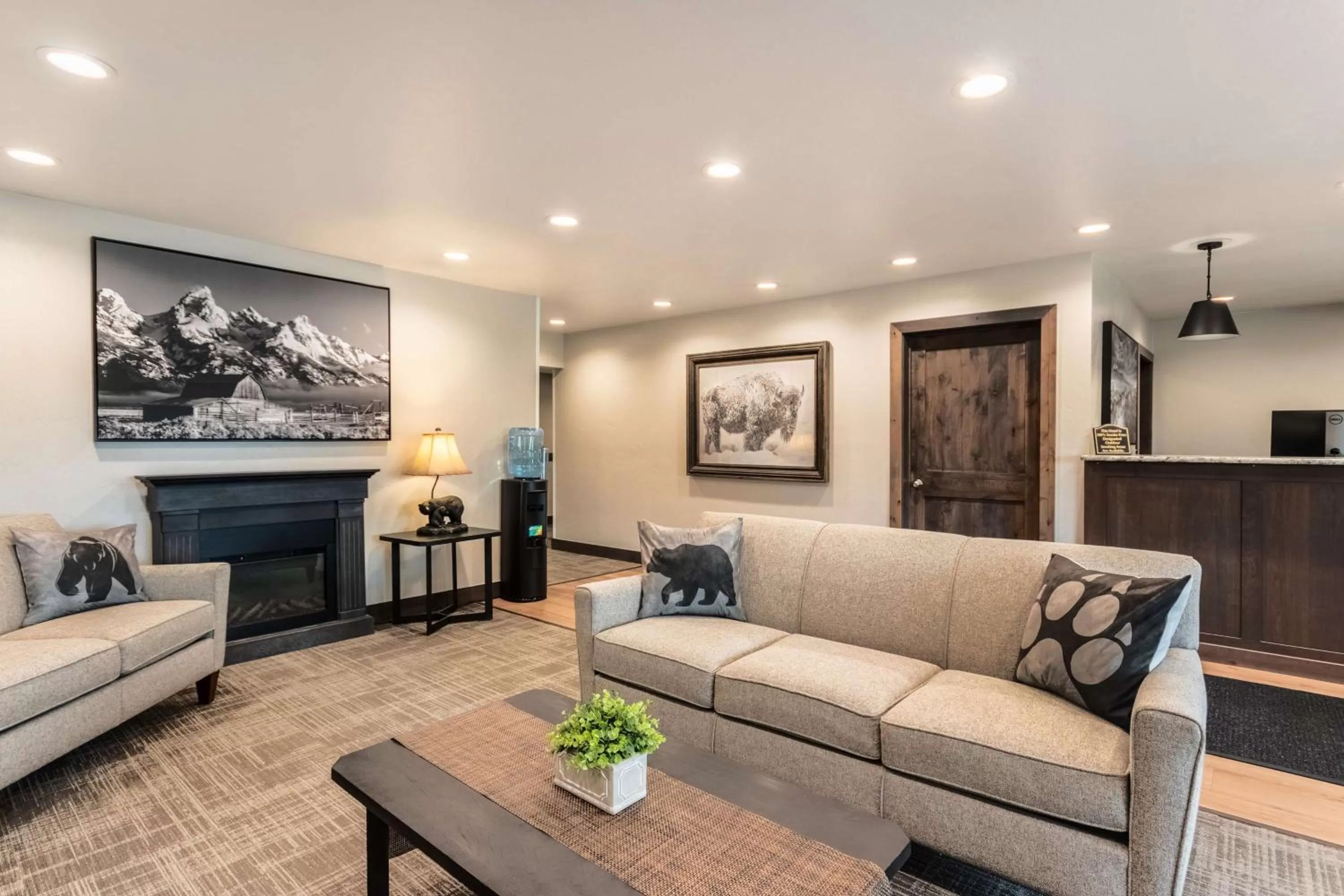 Lobby or reception in SureStay Plus Hotel by Best Western Rexburg