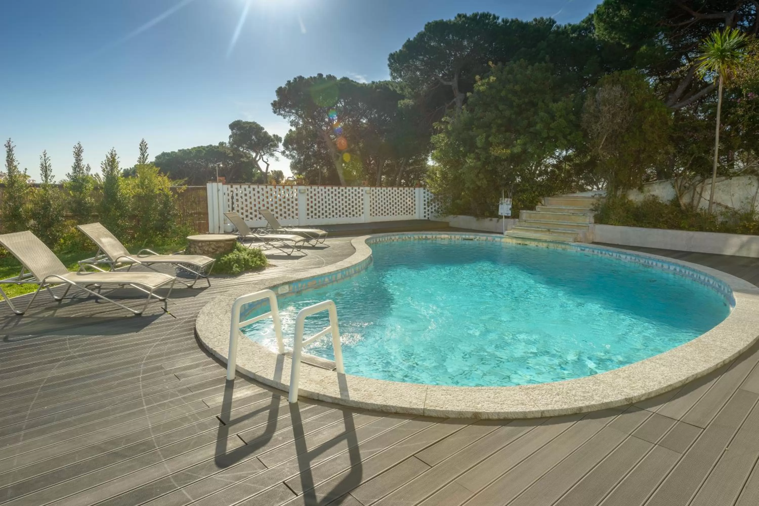 Patio in Amazonia Estoril Hotel