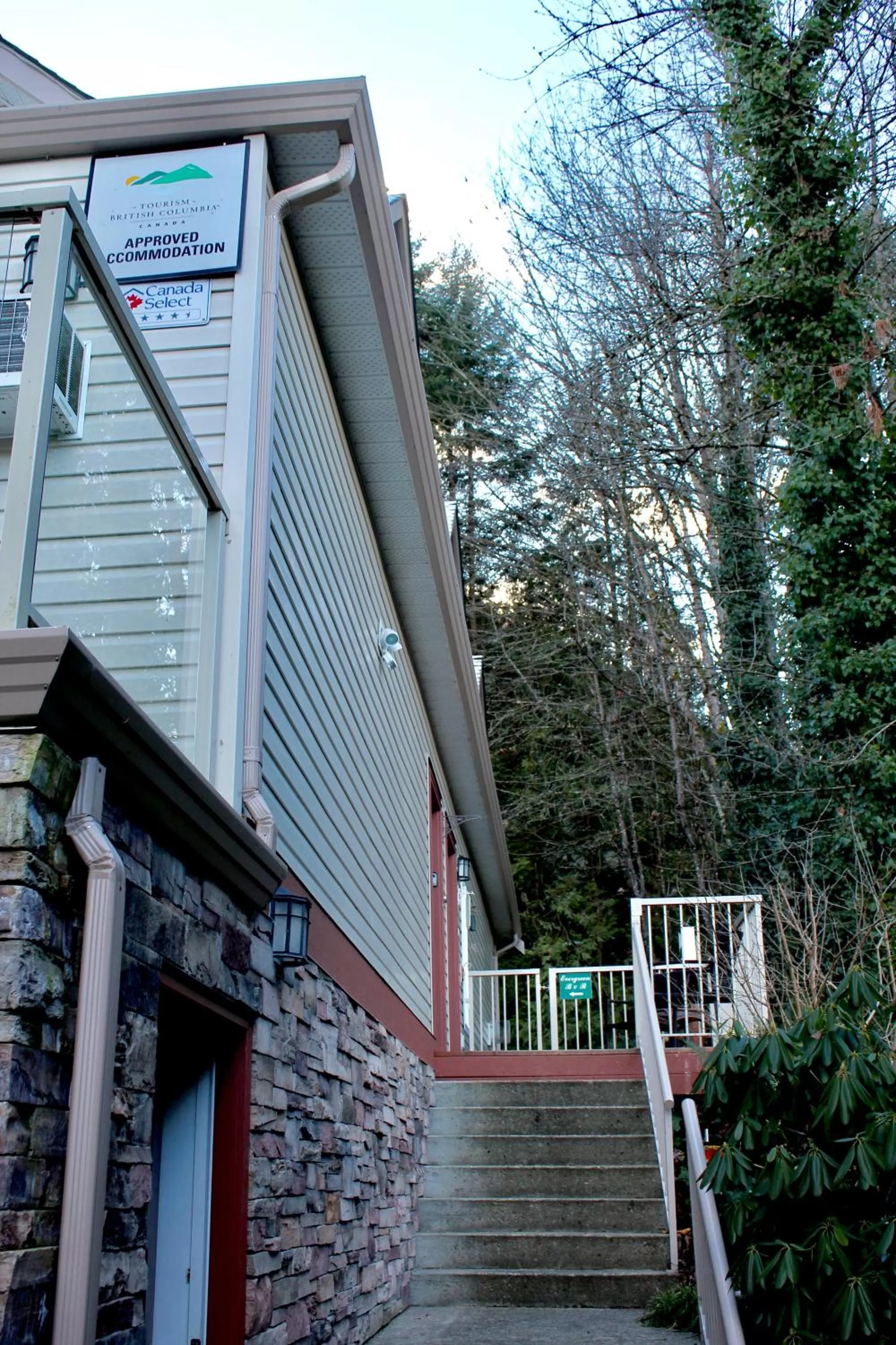 Patio in Evergreen Bed & Breakfast