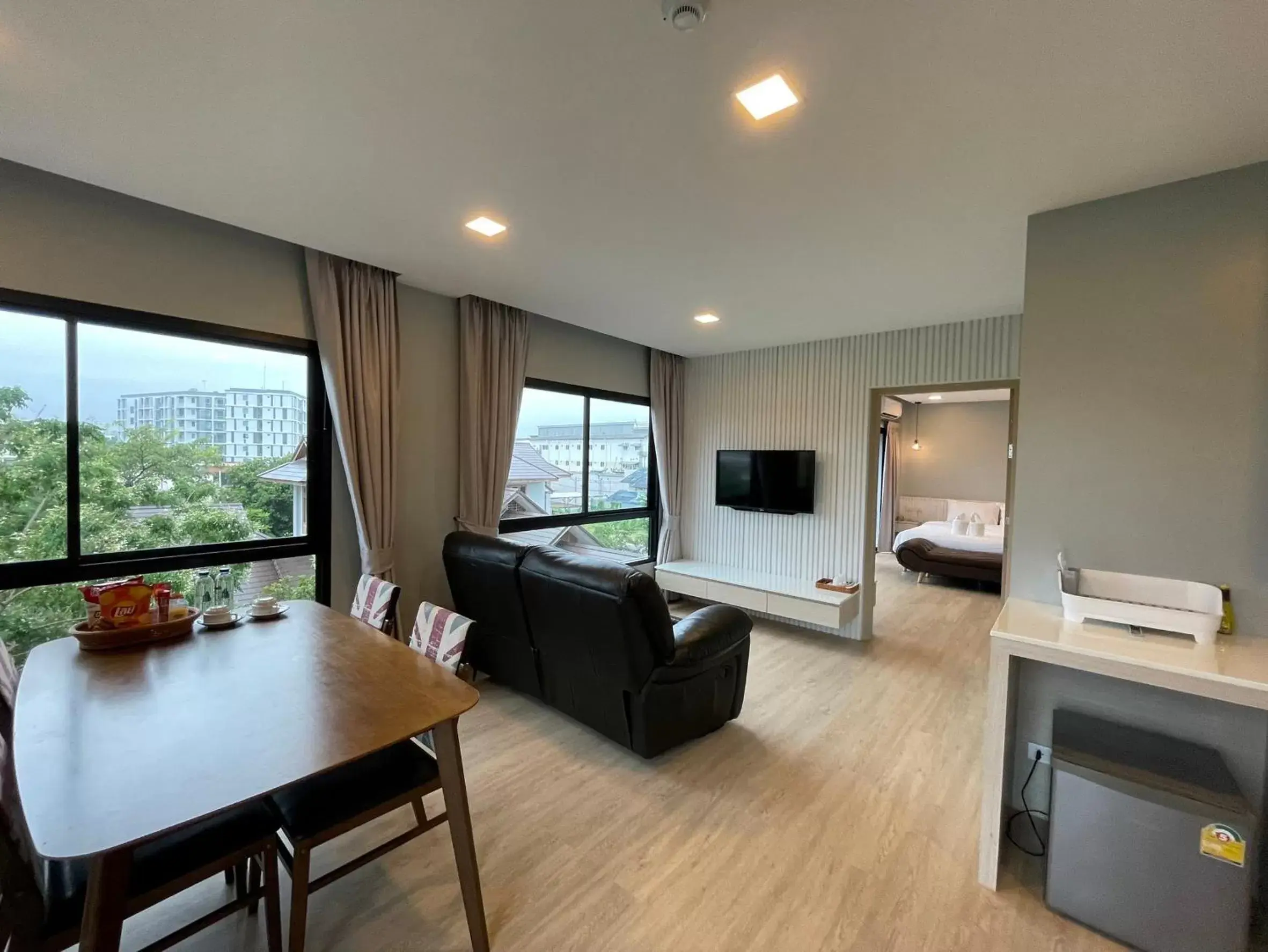 Suite in Napa Hotel Ratchaburi Suite in Napa Hotel Ratchaburi