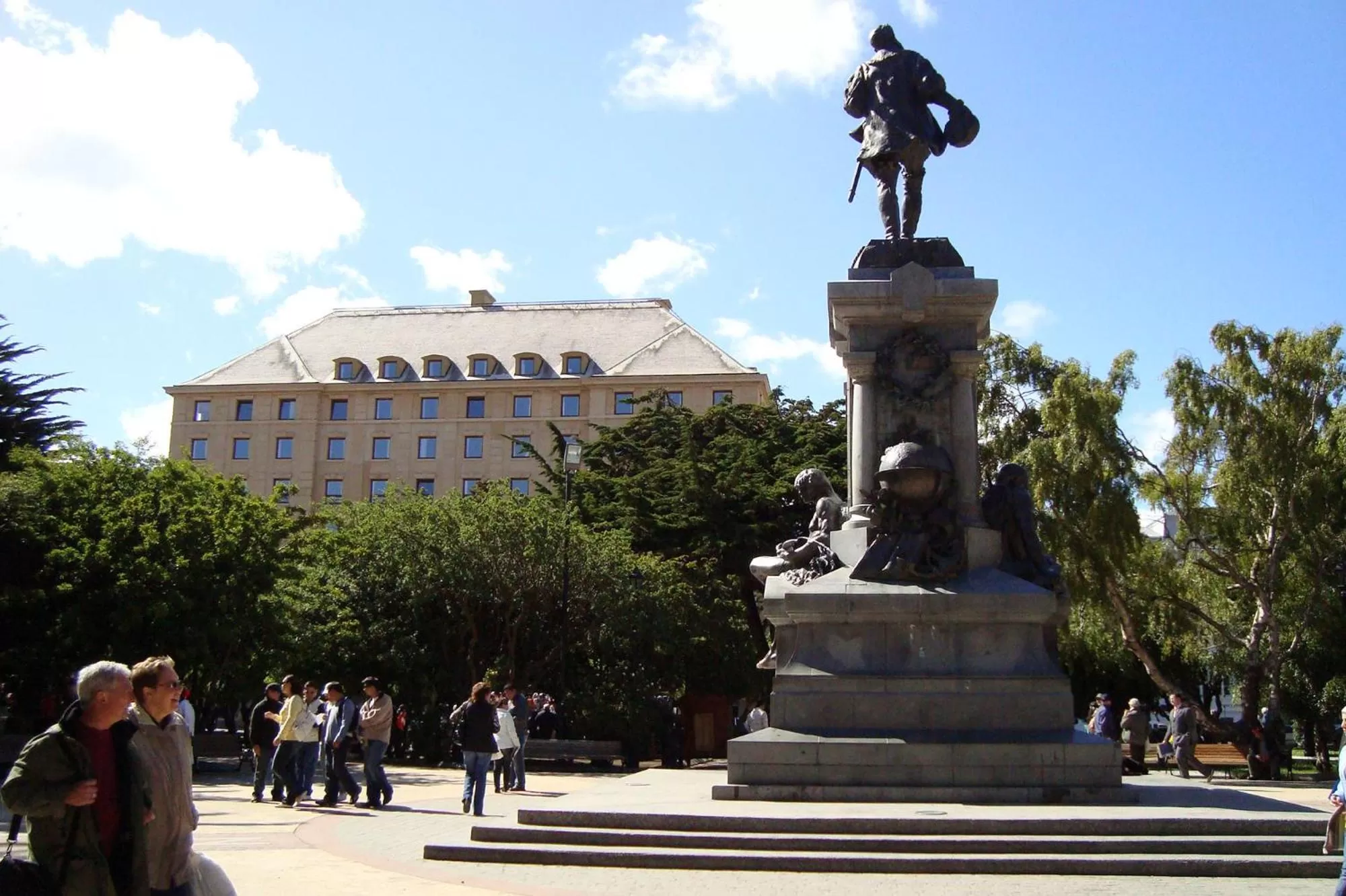 Property building in Hotel Cabo De Hornos