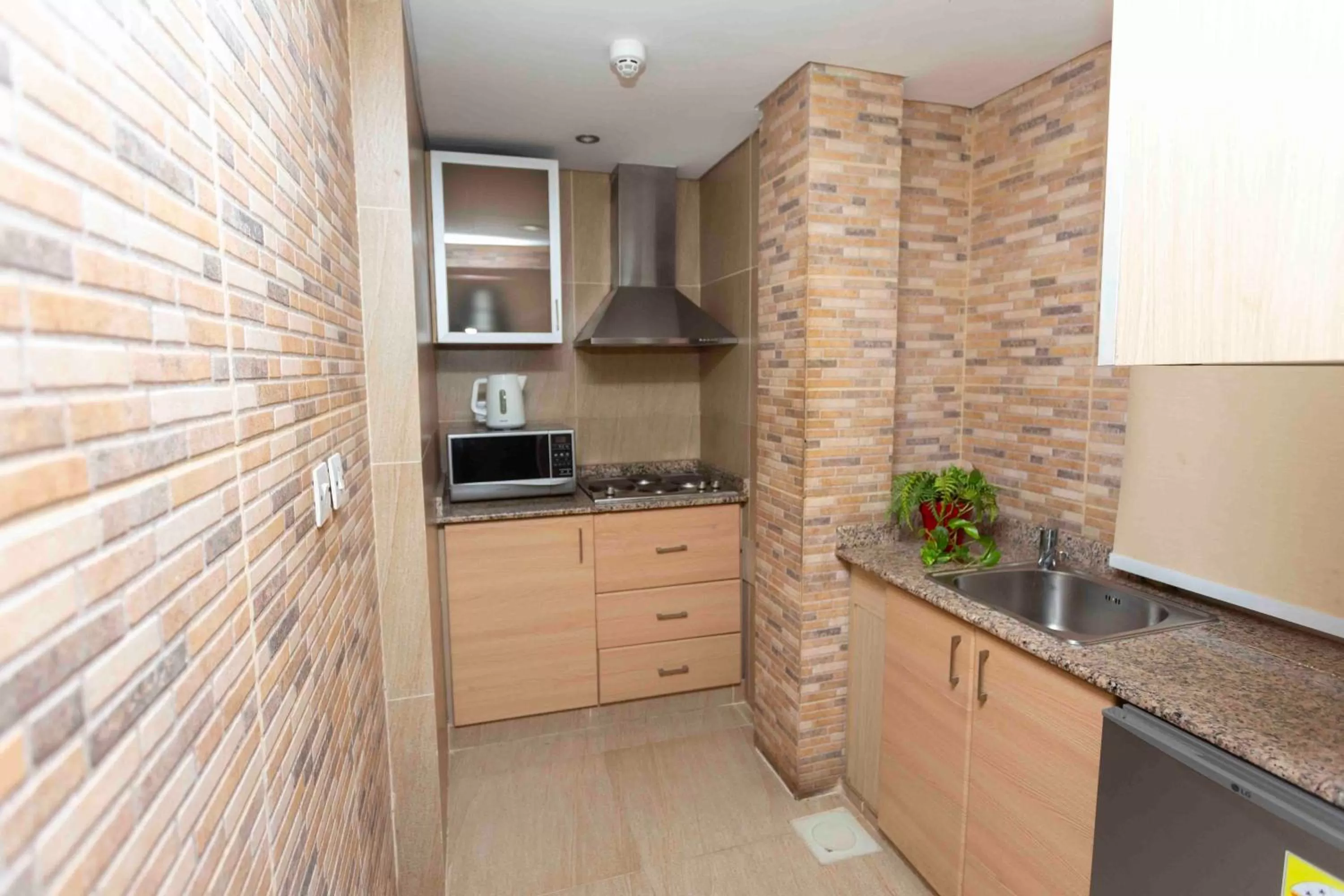 Roots Hotel Apartment