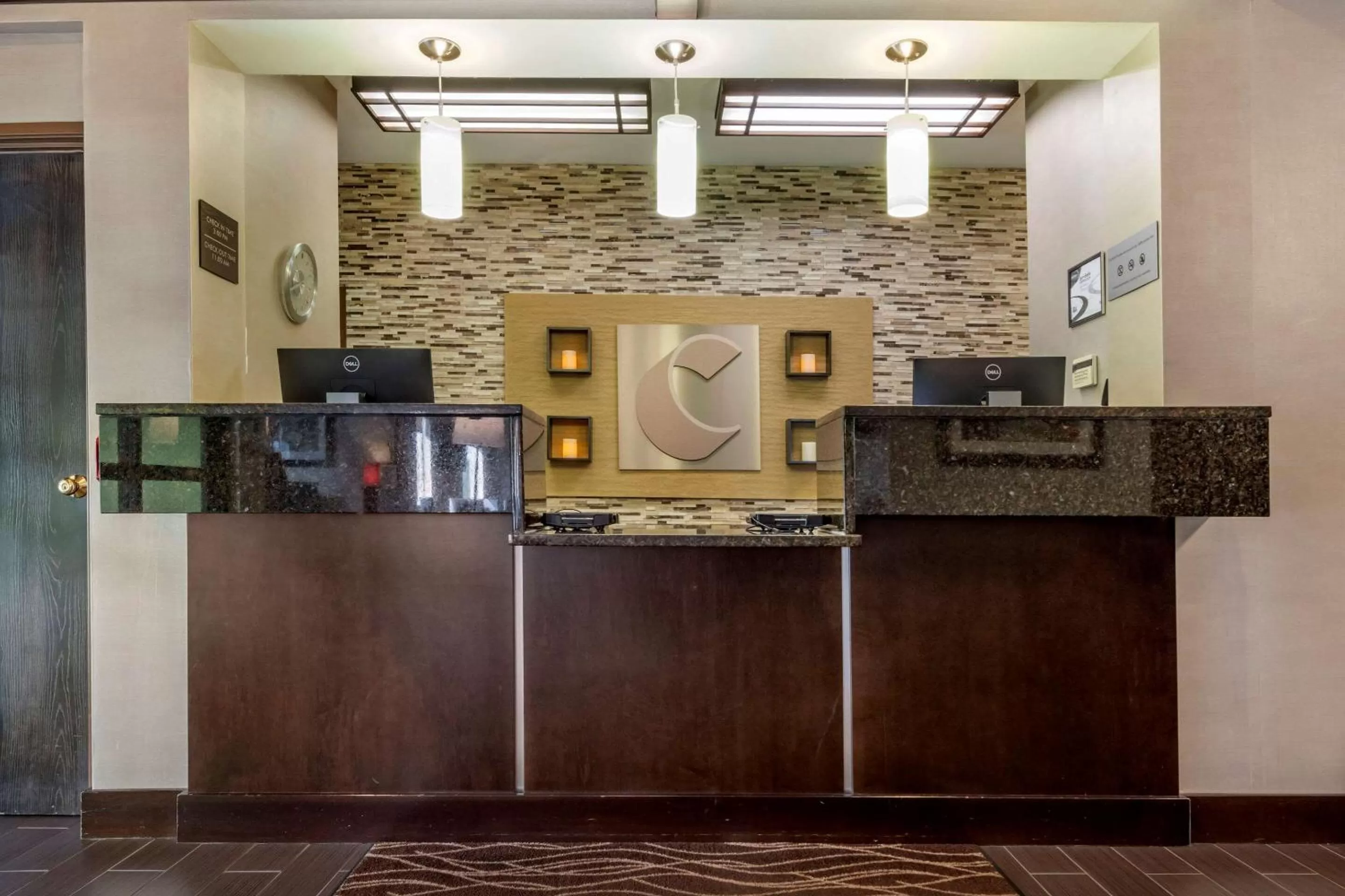 Lobby or reception in Comfort Inn & Suites Butler