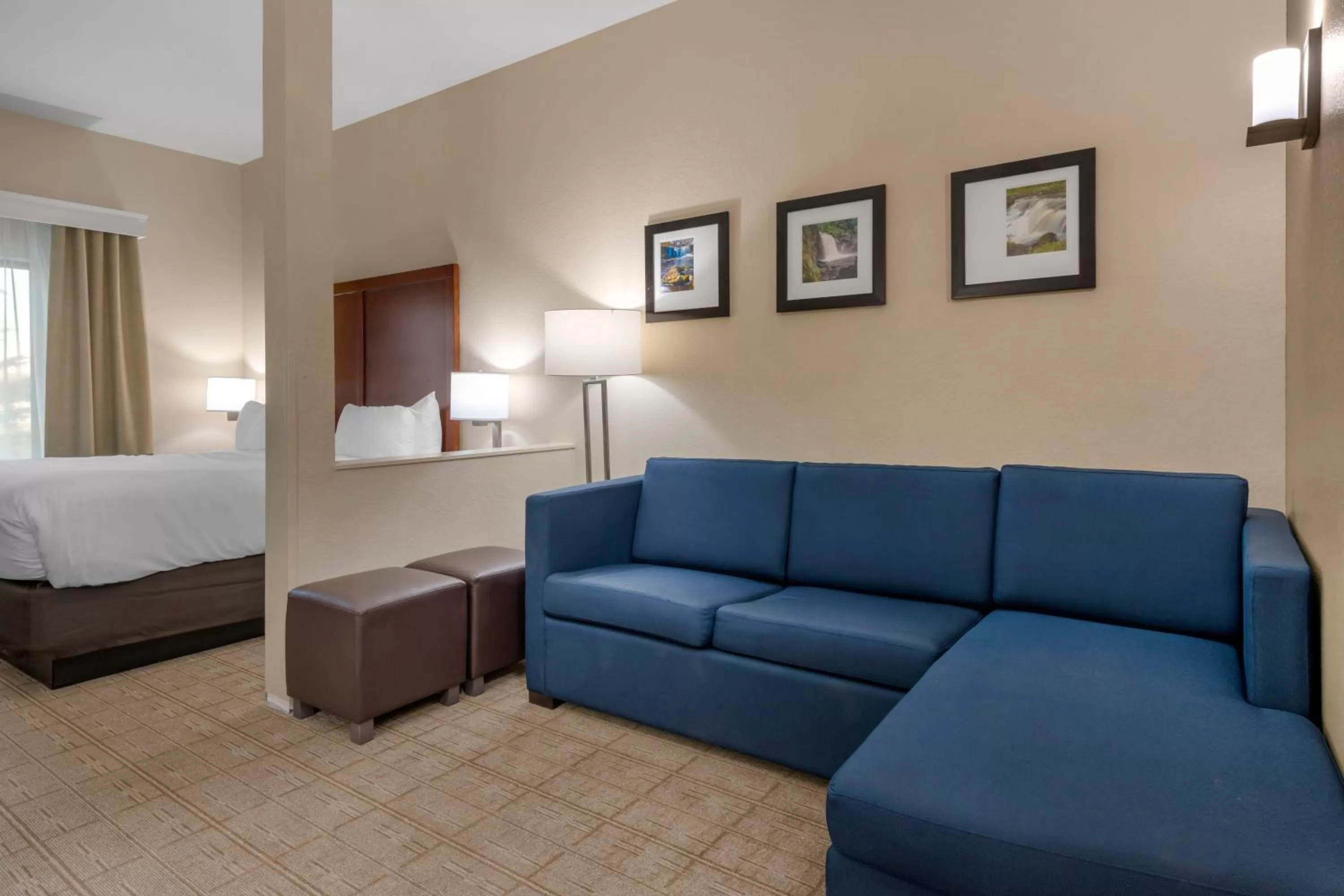 Bedroom, Bed in Comfort Inn & Suites North Mankato