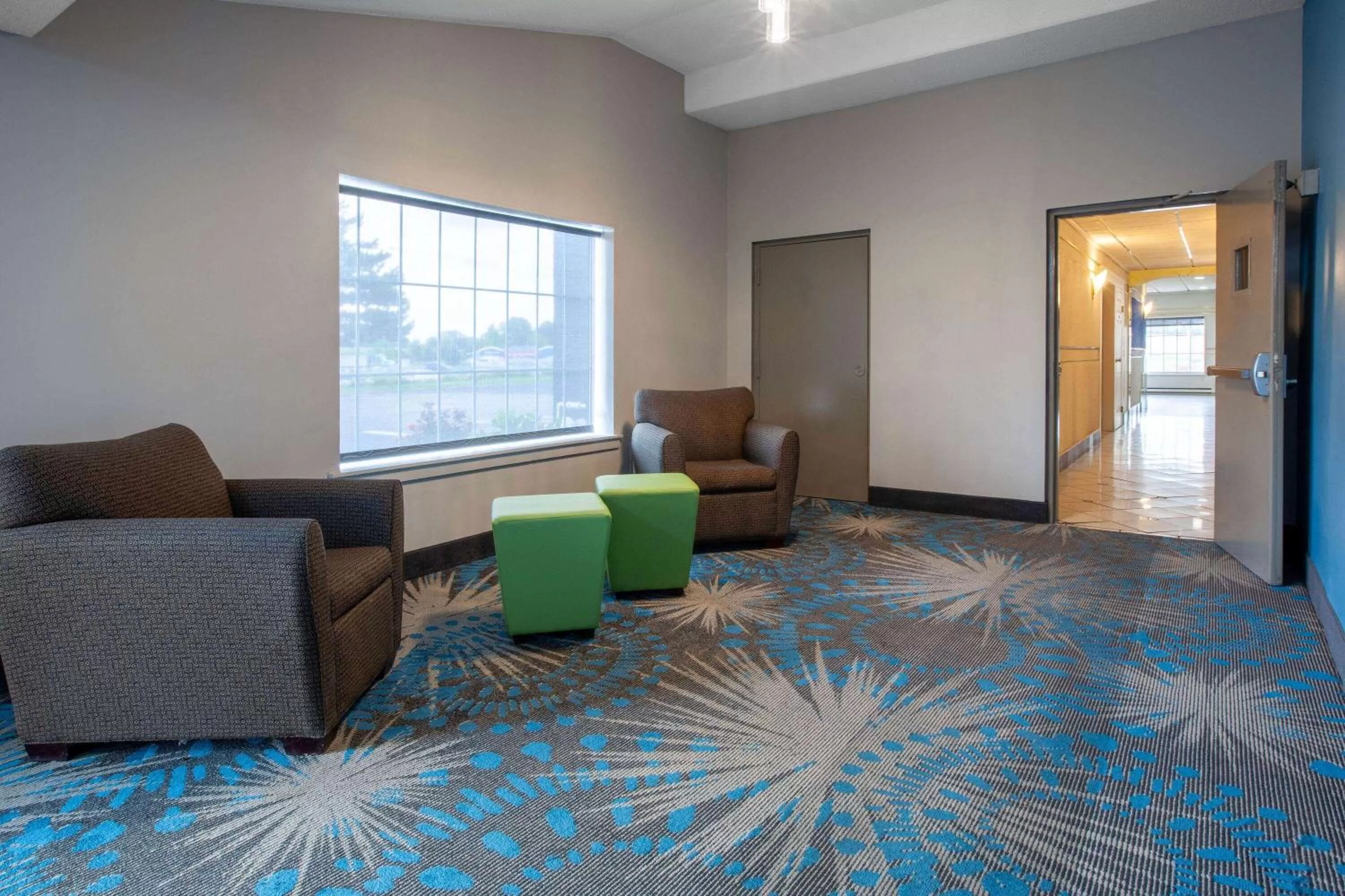 Lobby or reception in Days Inn by Wyndham Sandusky Cedar Point