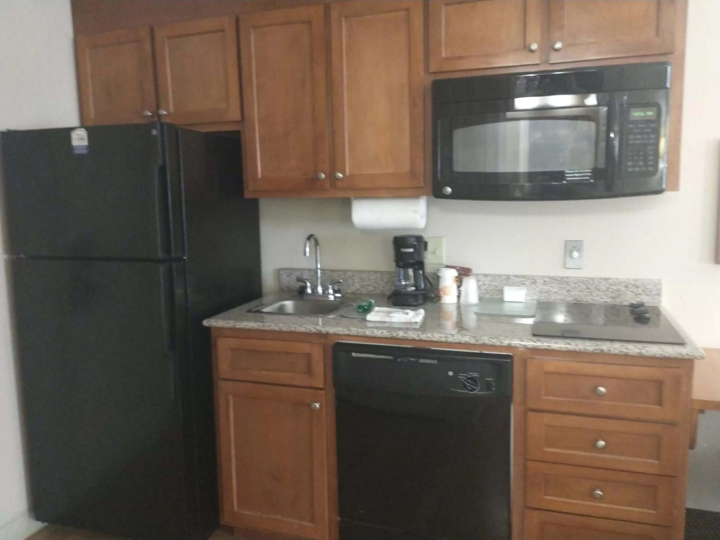 Kitchen or kitchenette in MainStay Suites Denham Springs - Baton Rouge East