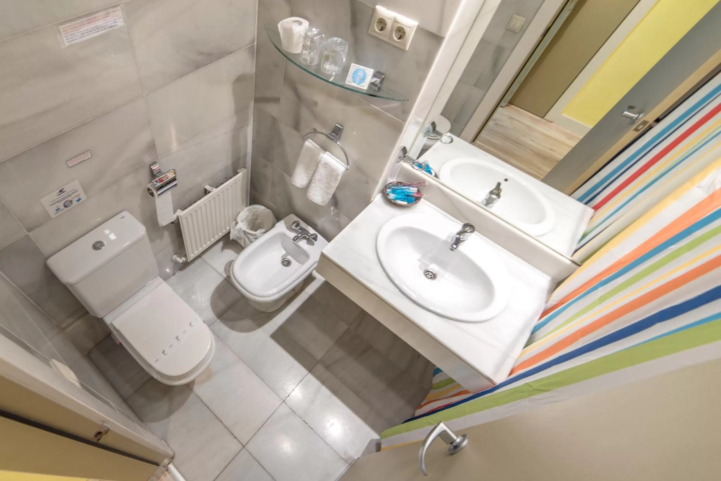 Shower in Hotel Concordy