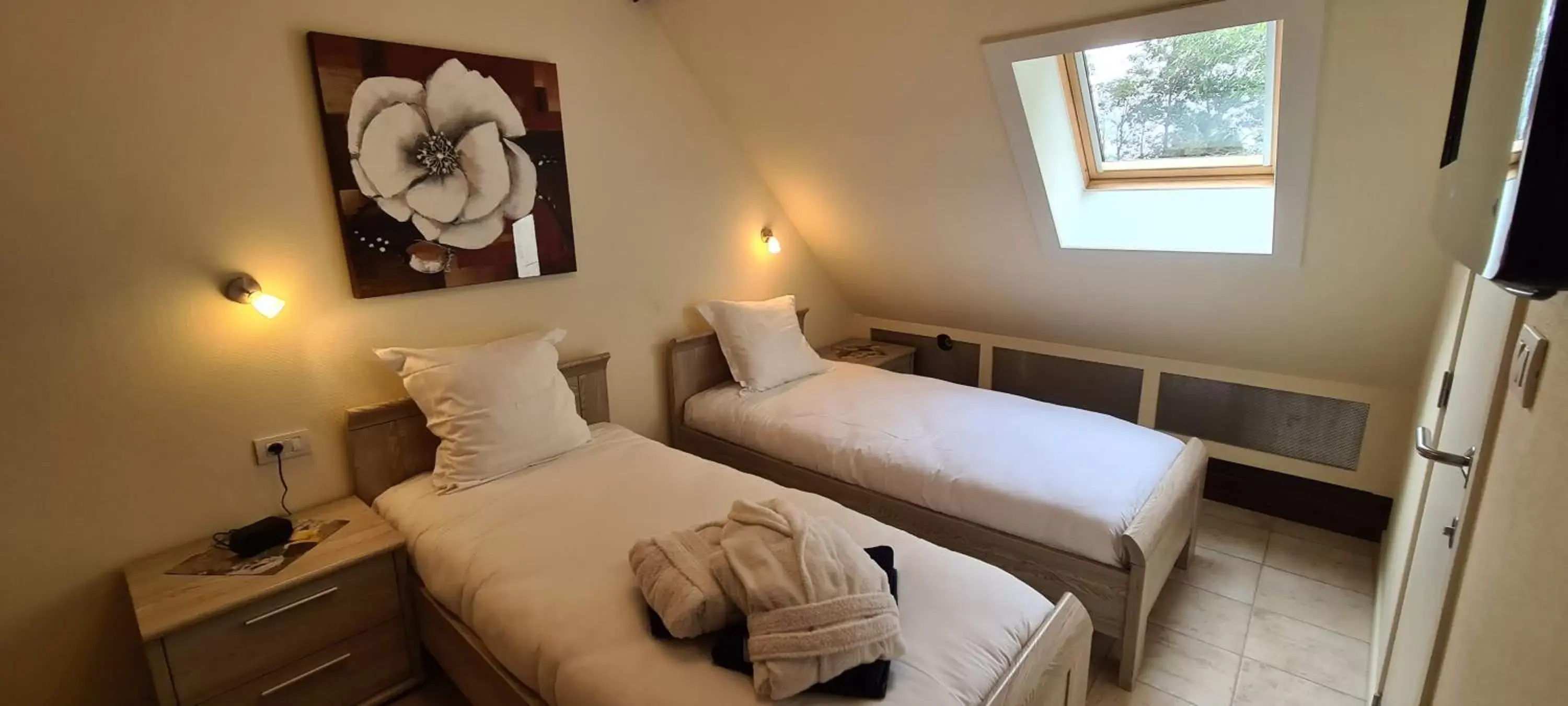 Standard Twin Room in Hotel Landhuis 't Wilgenerf Standard Twin Room in Hotel Landhuis 't Wilgenerf