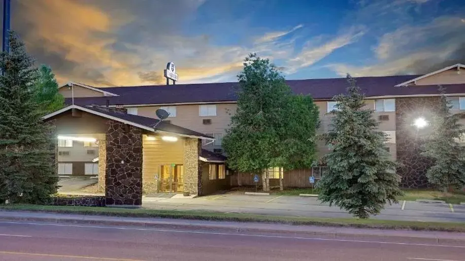 Affordable Inns Evanston Affordable Inns Evanston