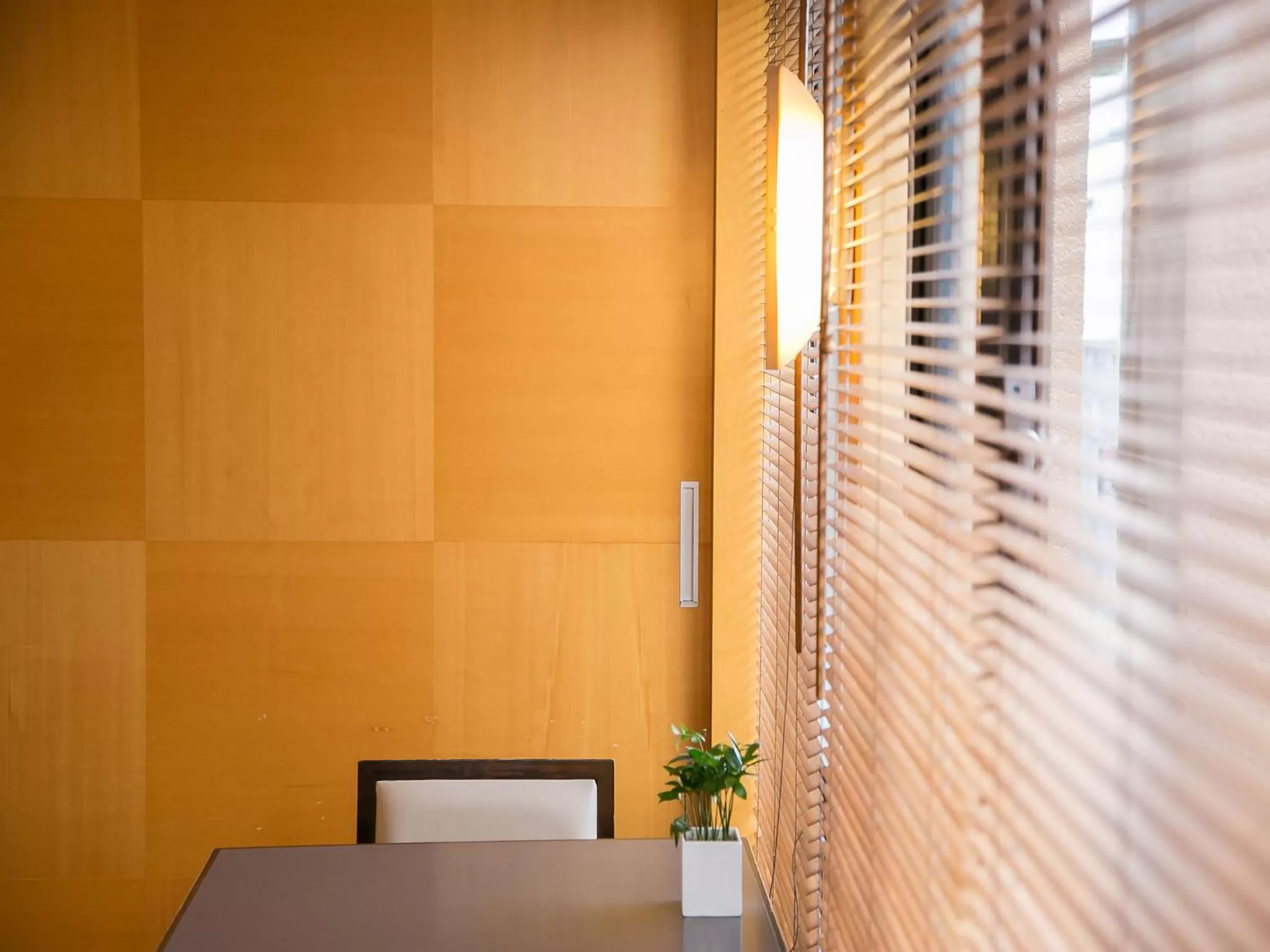 Restaurant/places to eat in Royal Inn Taipei Nanxi - MRT Zhongshan Station