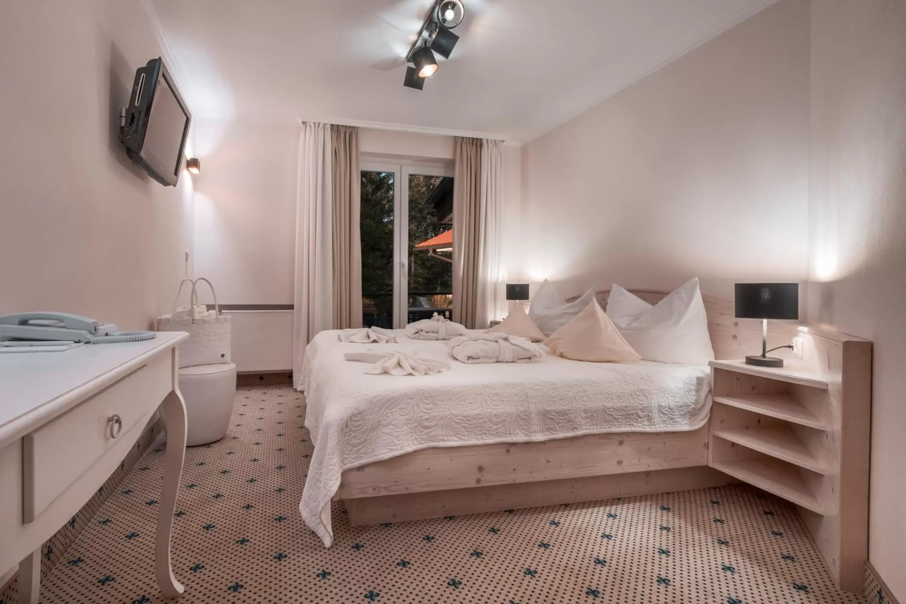 Double Room A - single occupancy in Mittelburg Wellnesshotel Double Room A - single occupancy in Mittelburg Wellnesshotel