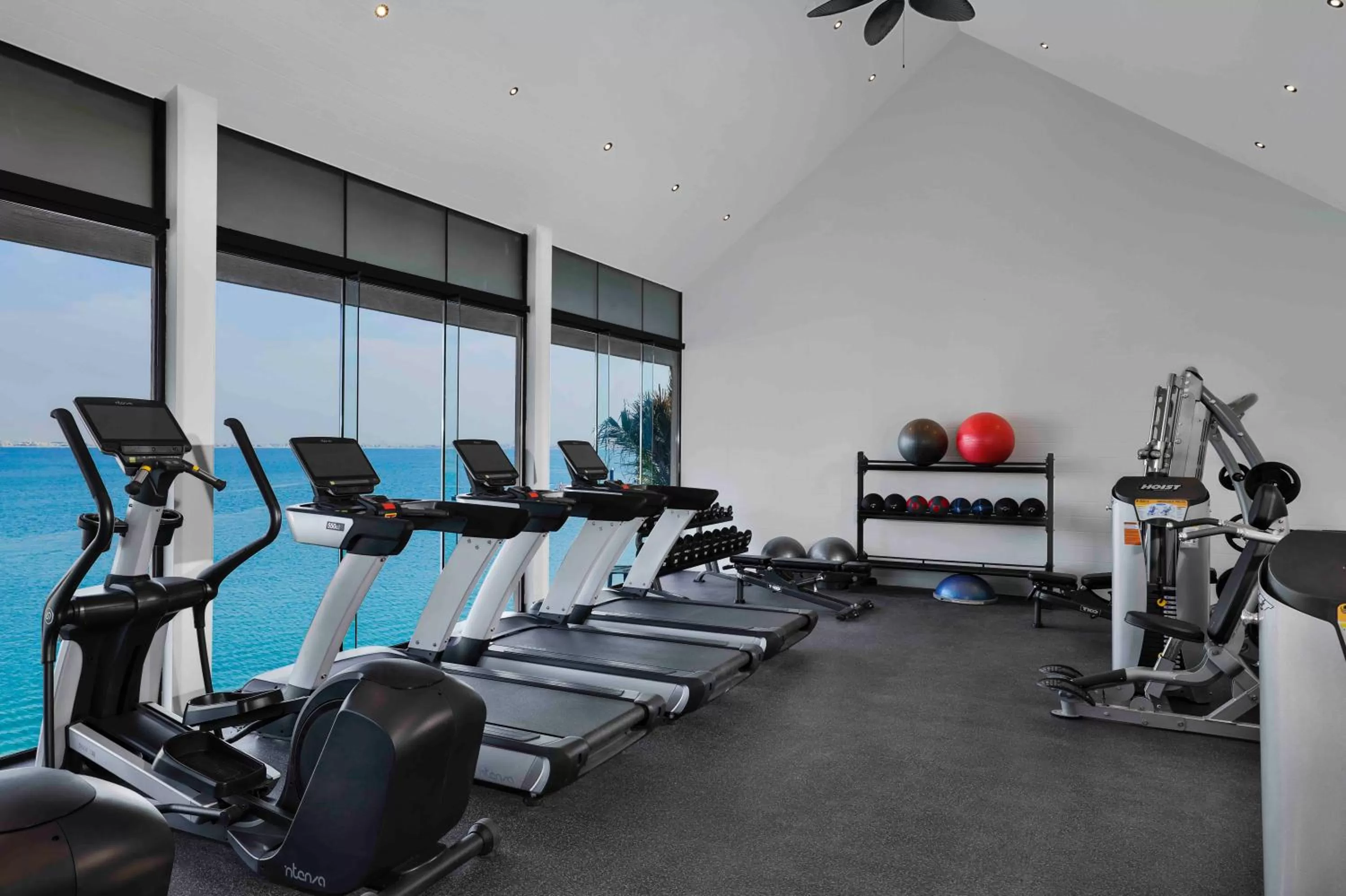 Fitness centre/facilities in Anantara World Islands Dubai Resort